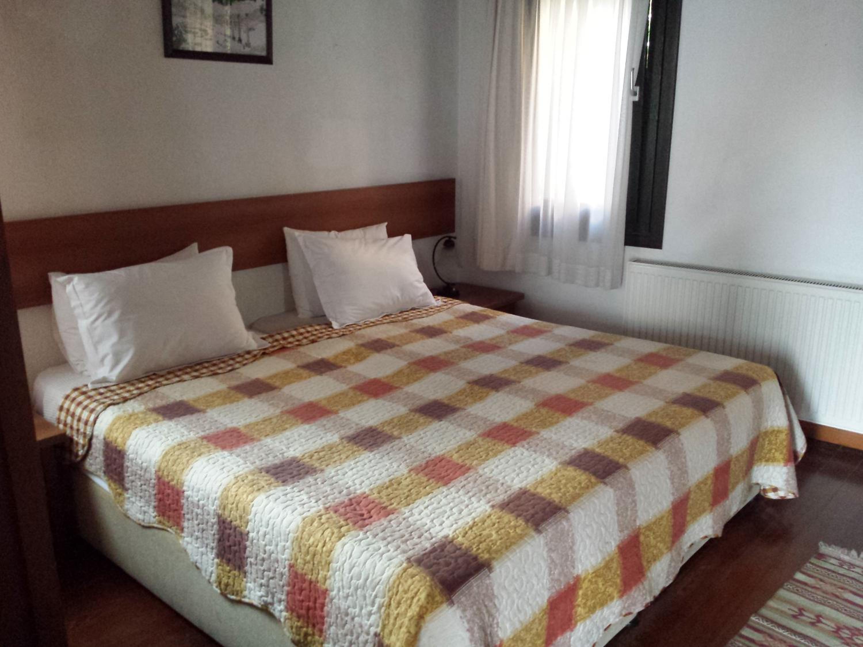 Standard Double or Twin Room - Photo 14