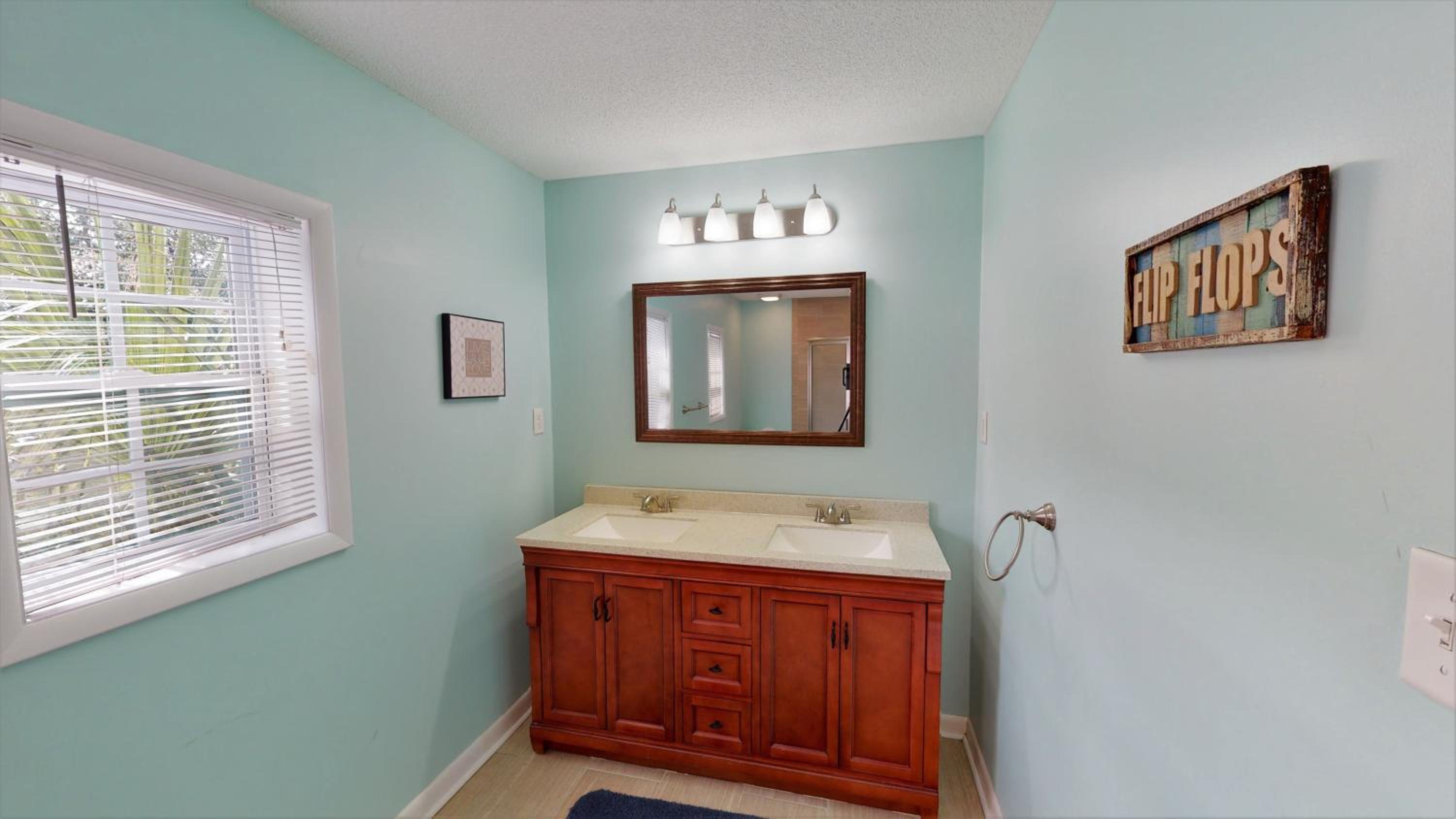 Four-Bedroom Vacation Home photo 3