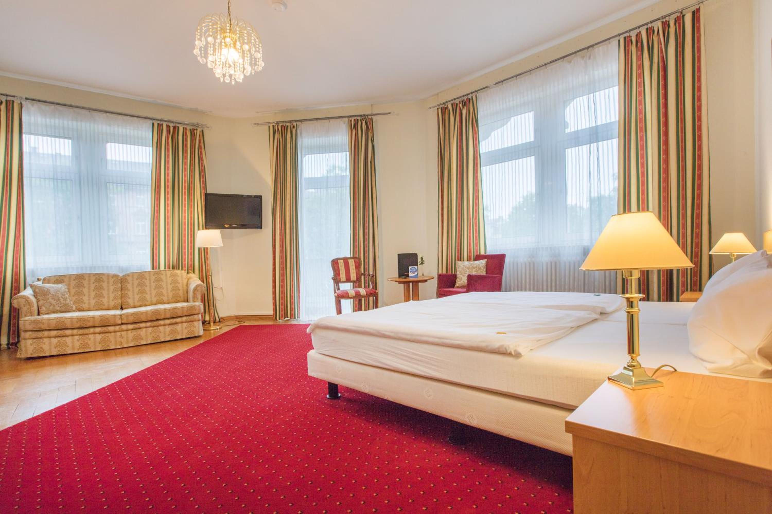 Double Room - Photo 25