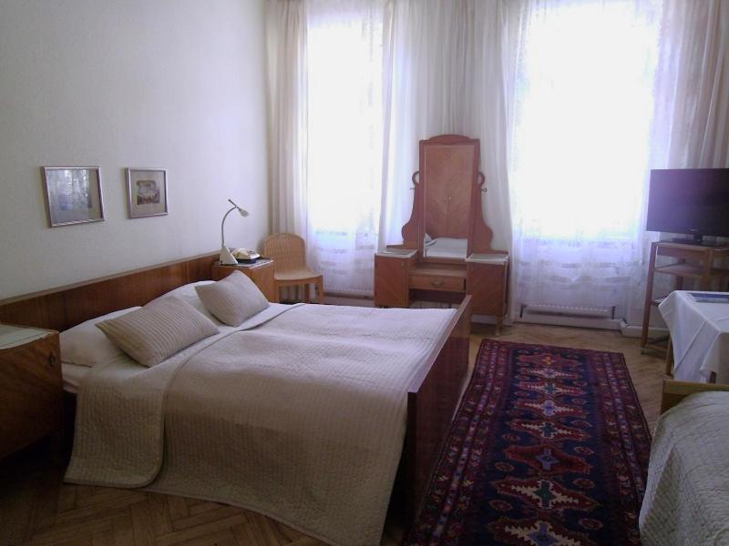 Budget Triple Room