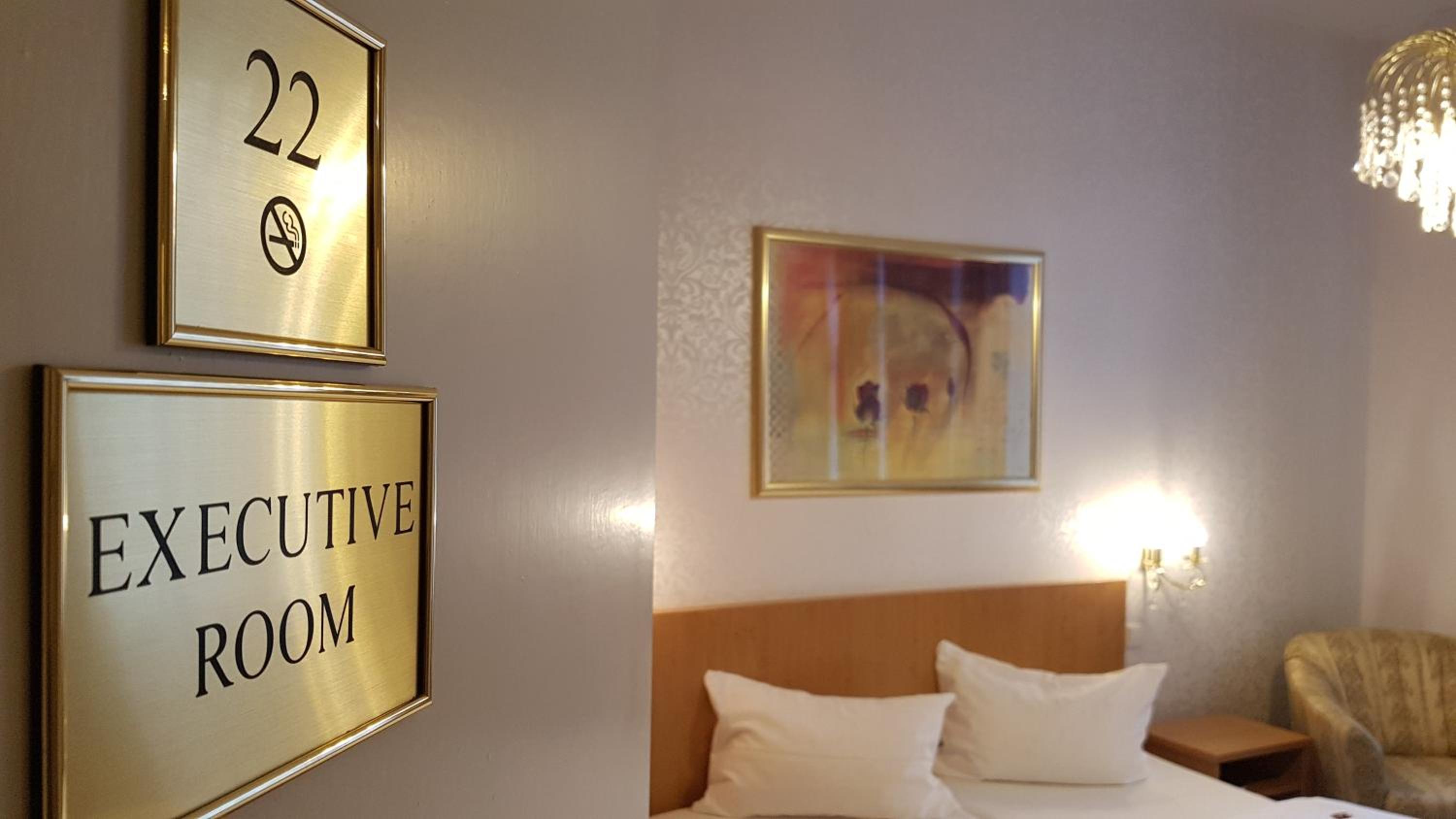 Double Room - Photo 17