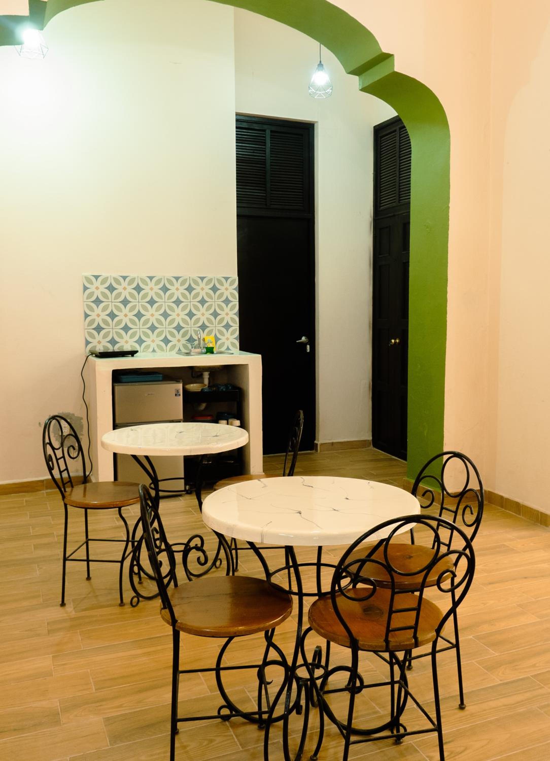Double Room - Photo 6