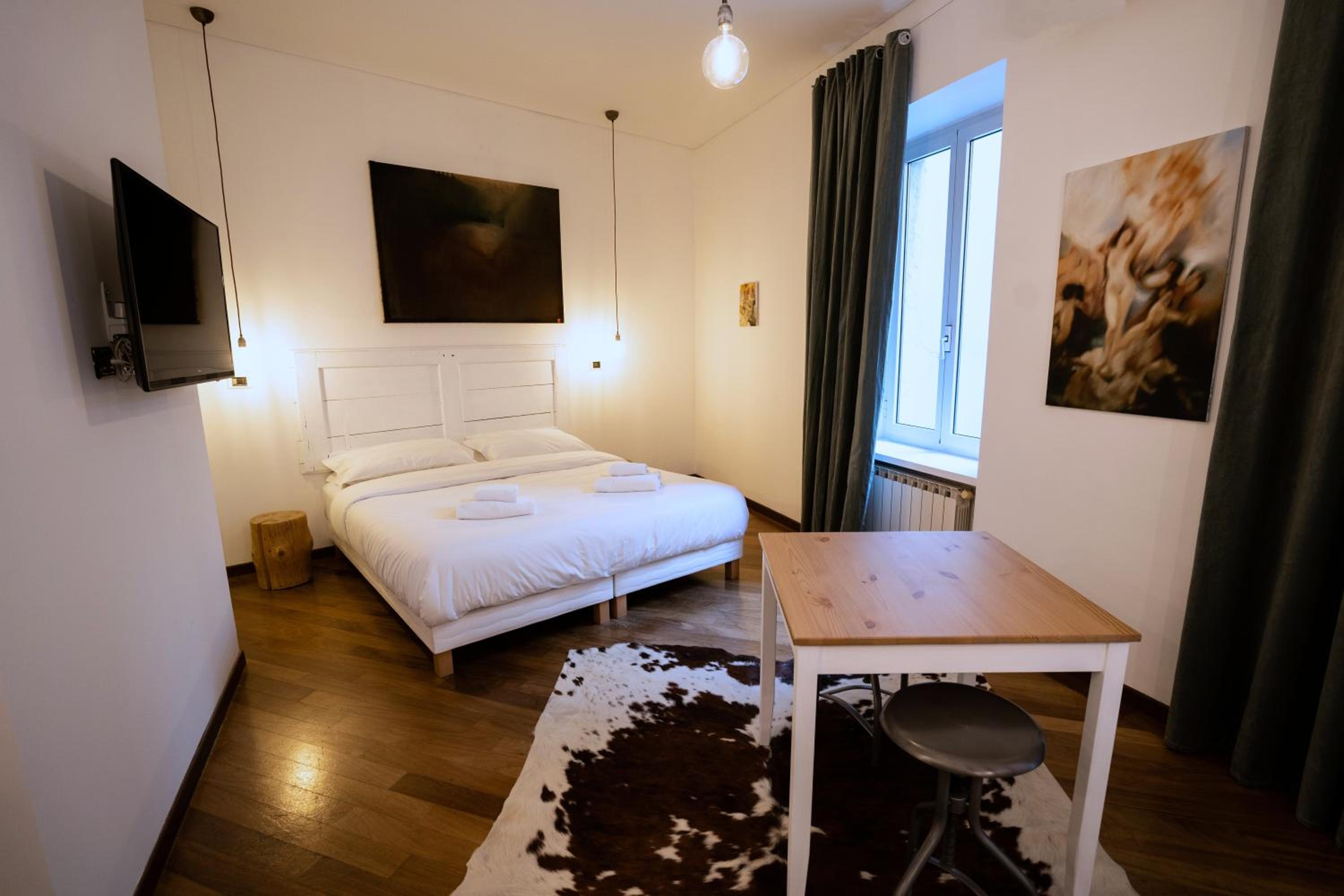 Deluxe Studio