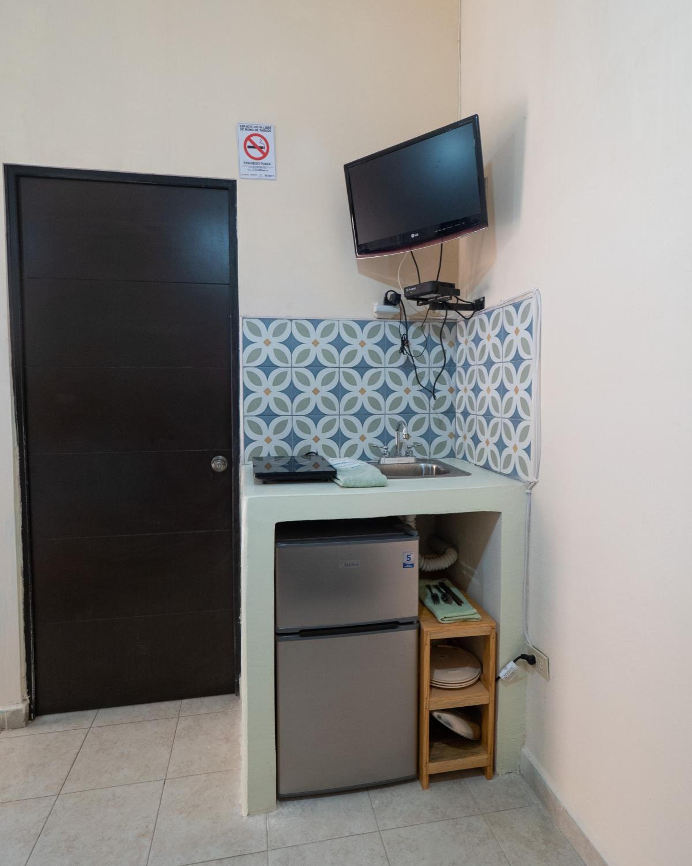 Family Studio - Photo 15
