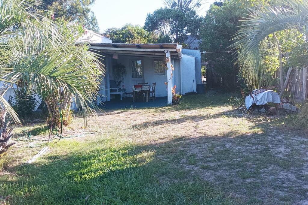 One-Bedroom House photo 2