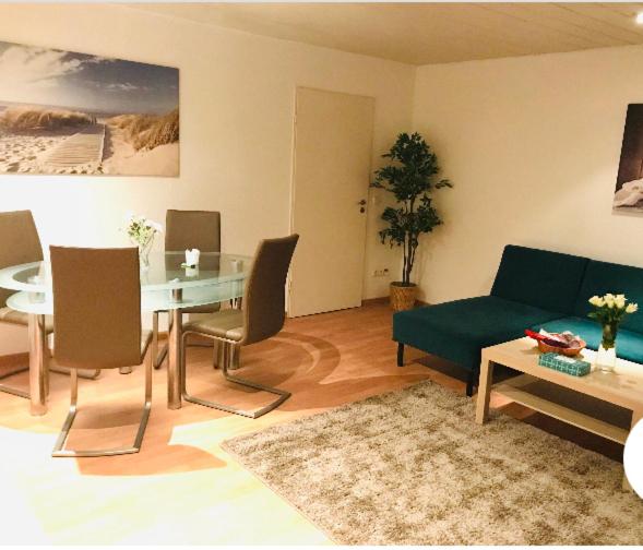 One-Bedroom Apartment photo 1