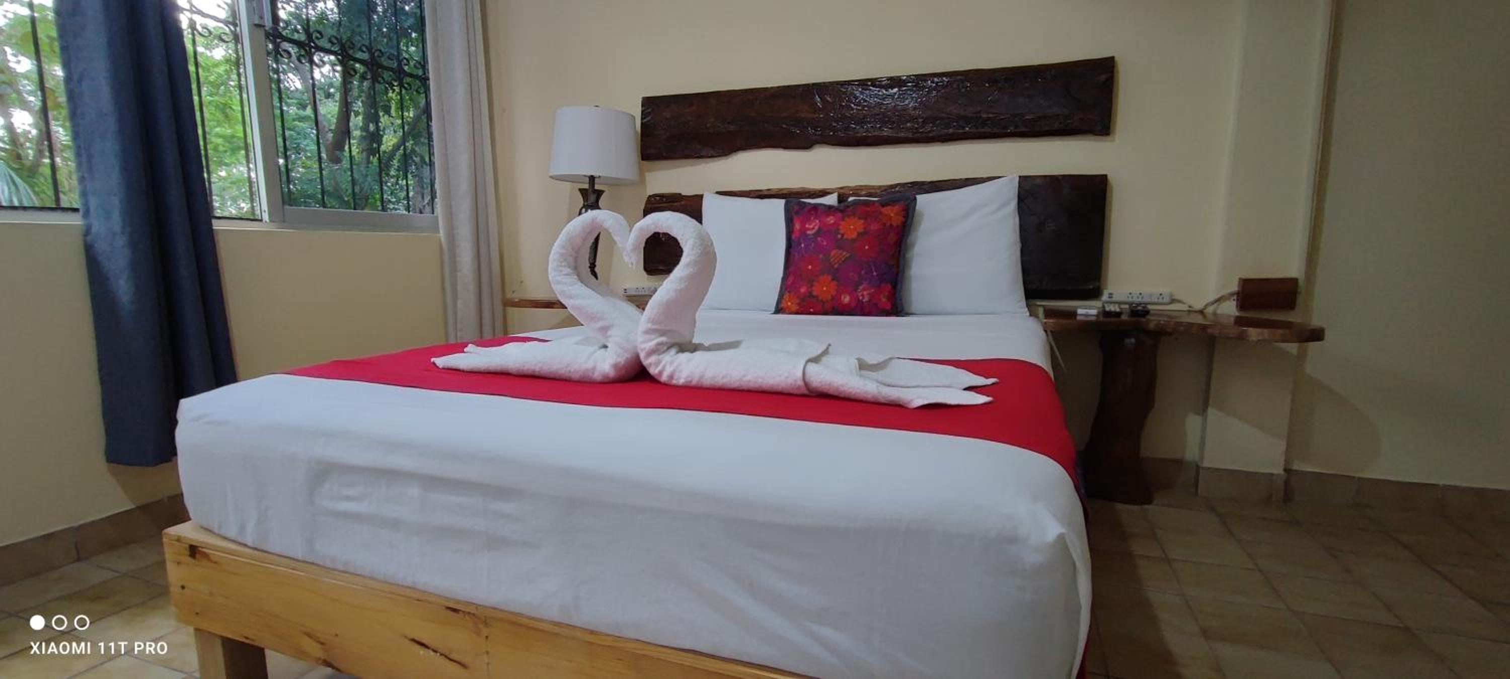 Double Room with Garden View - Photo 11