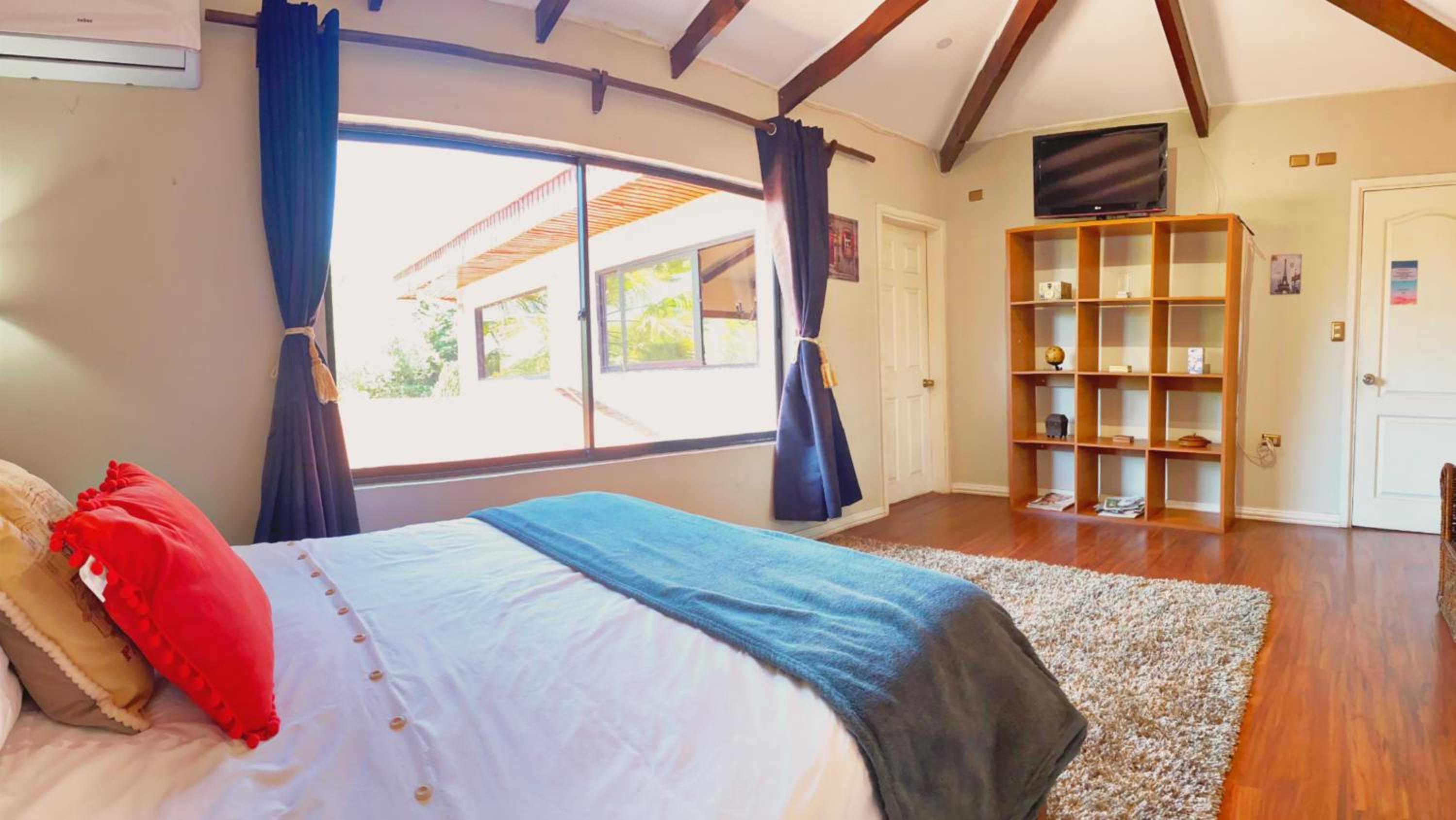 Double Room with Private Bathroom photo 2