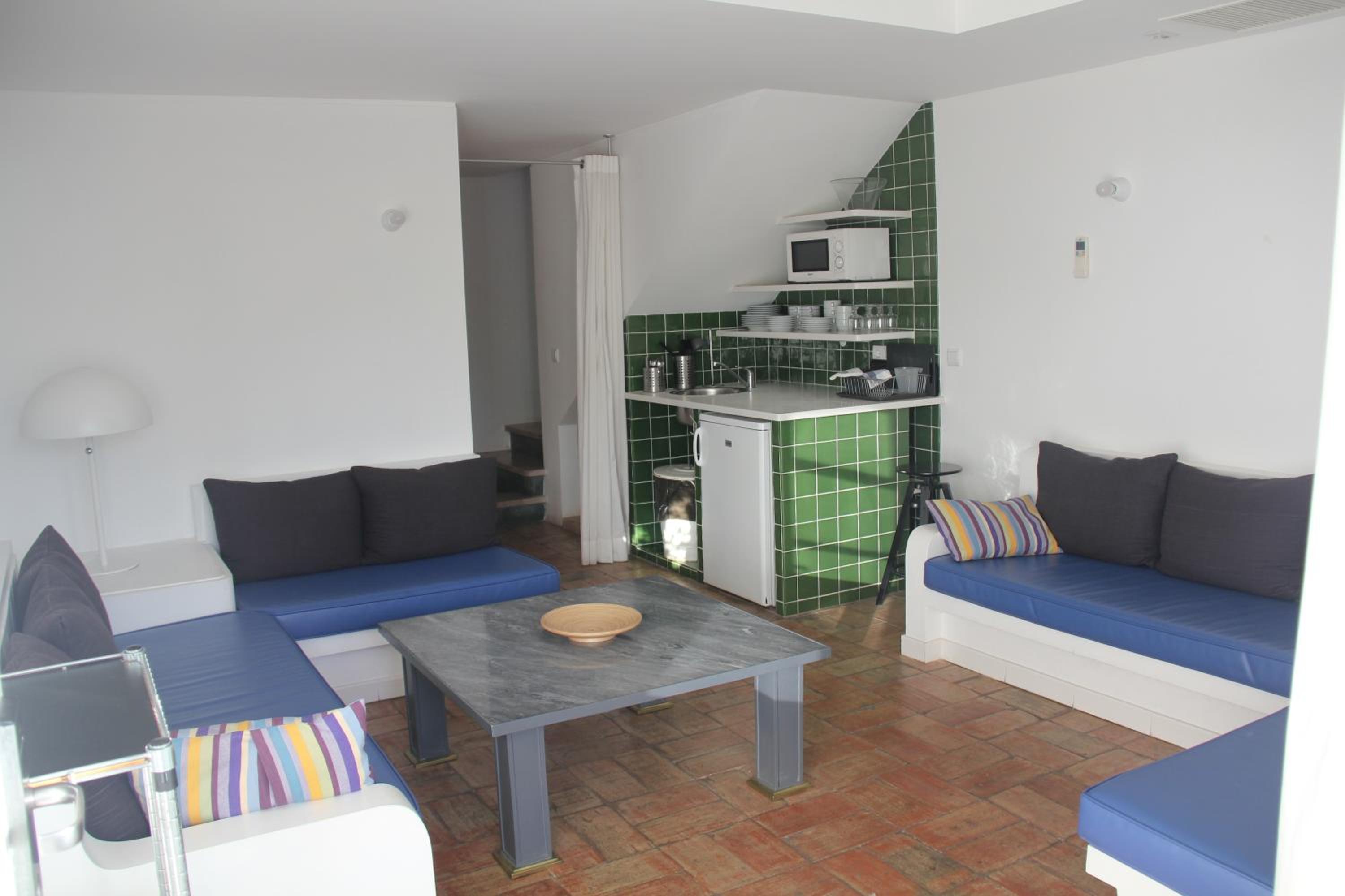 Two-Bedroom Apartment - Photo 7