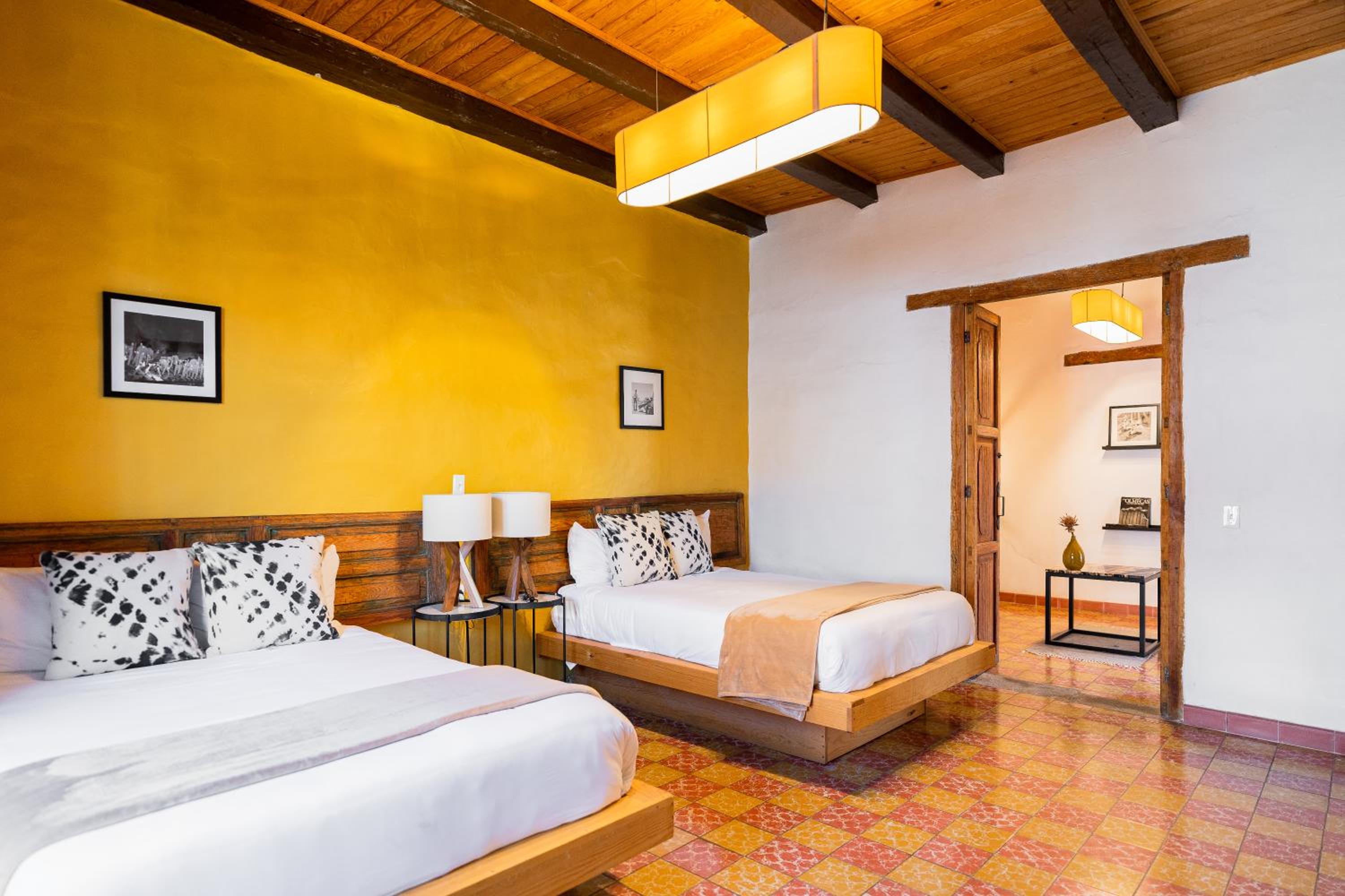 Premium Quadruple Room - Photo 10