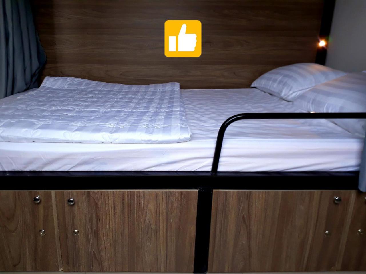 Bunk Bed In Mixed Dormitory Room photo 2