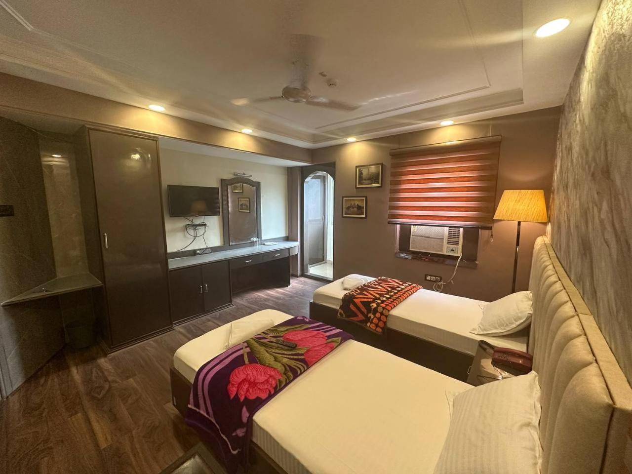 Deluxe Double or Twin Room - Photo 21