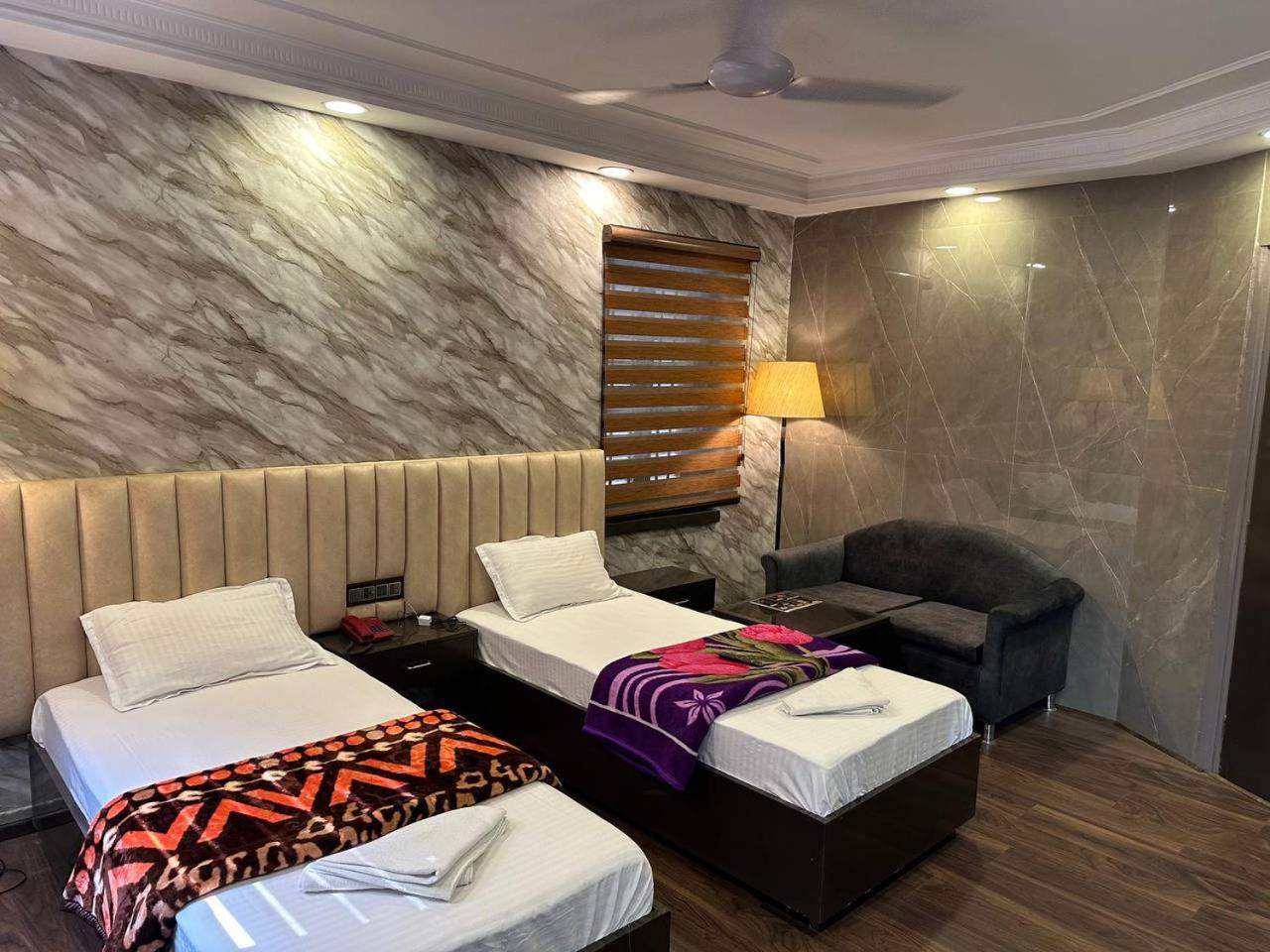 Deluxe Double or Twin Room - Photo 18