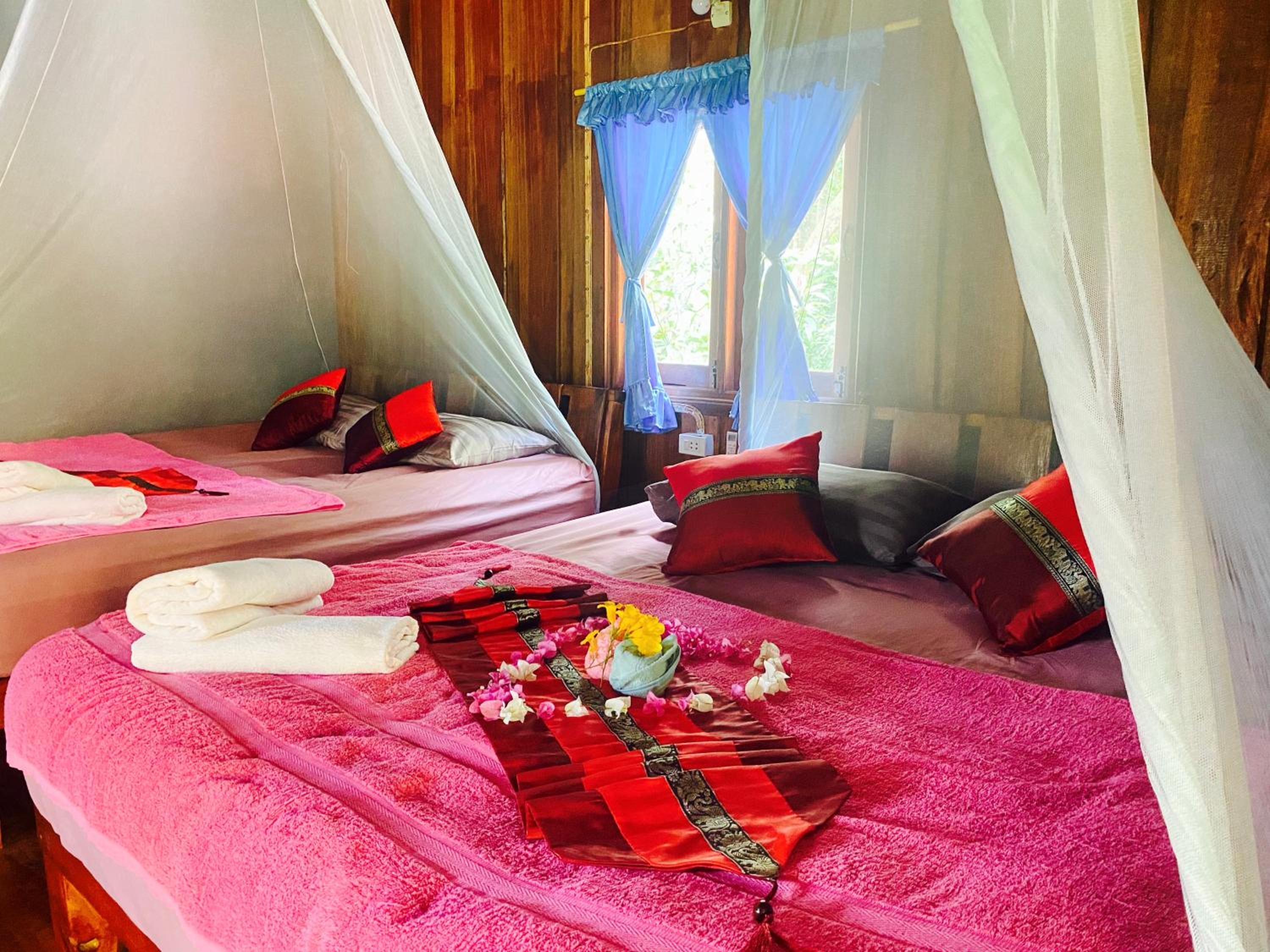 Standard Double or Twin Room with Garden View - Photo 2