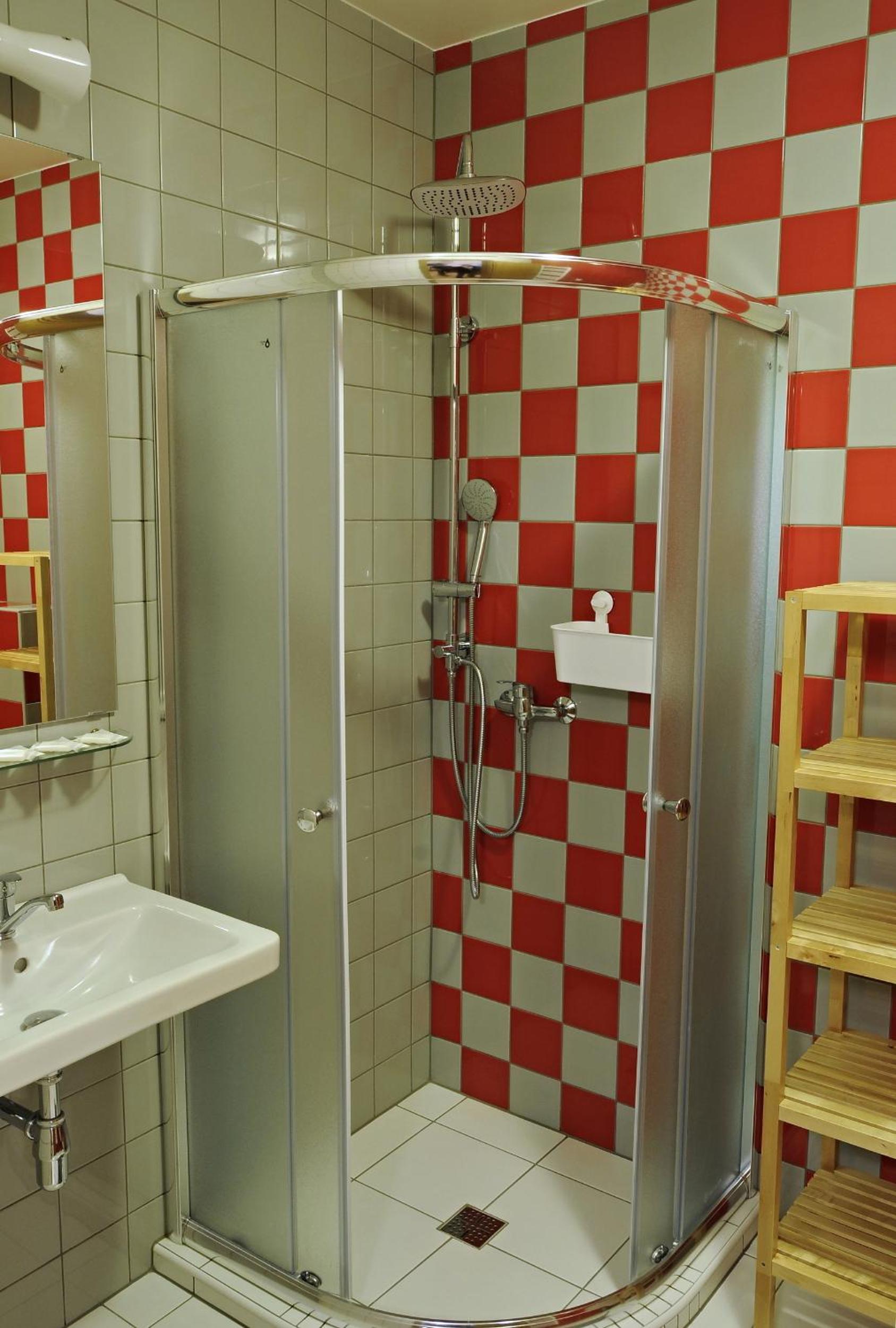 Apartment (3 Adults) - Photo 7
