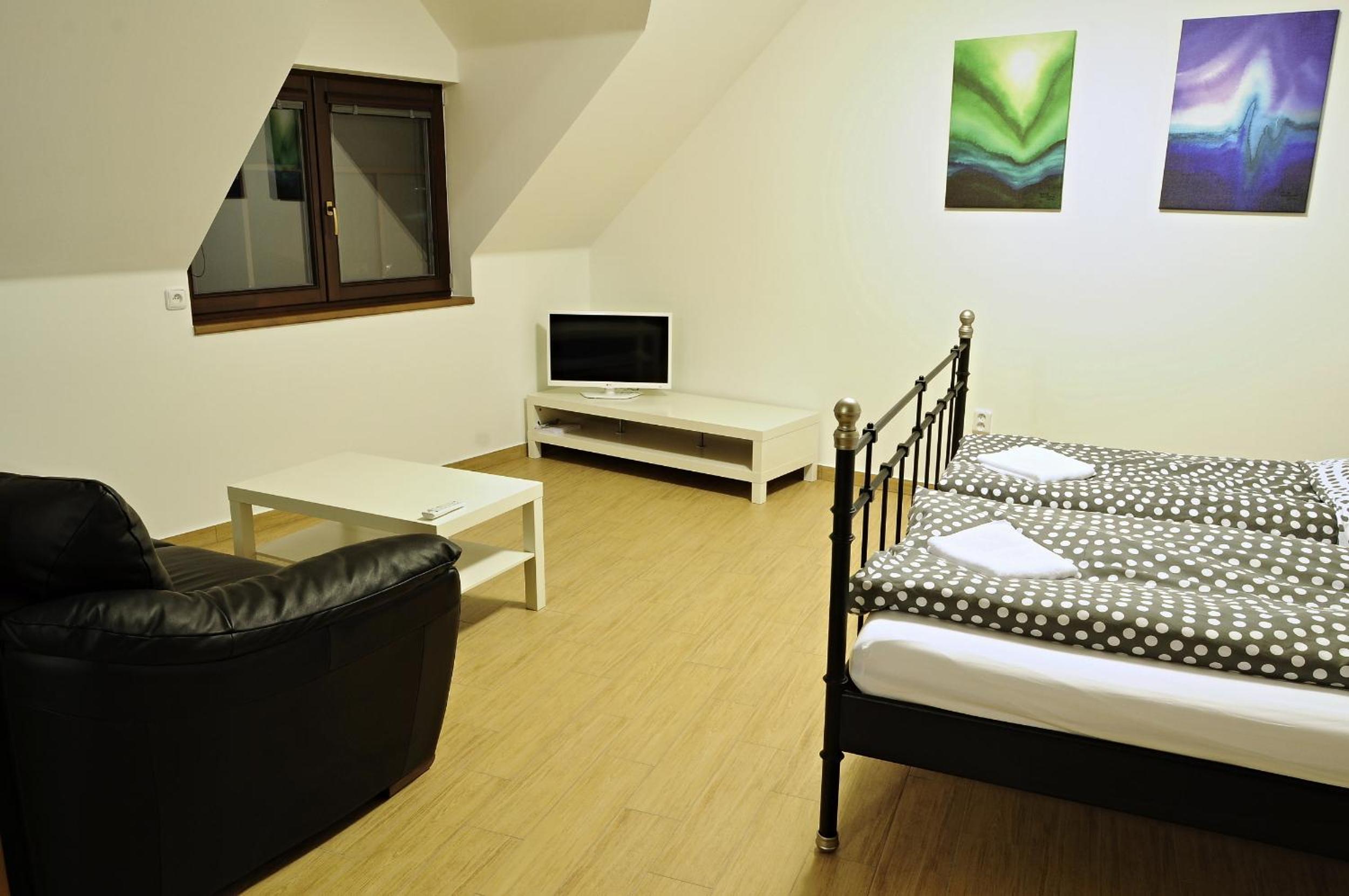 Apartment (3 Adults) - Photo 11
