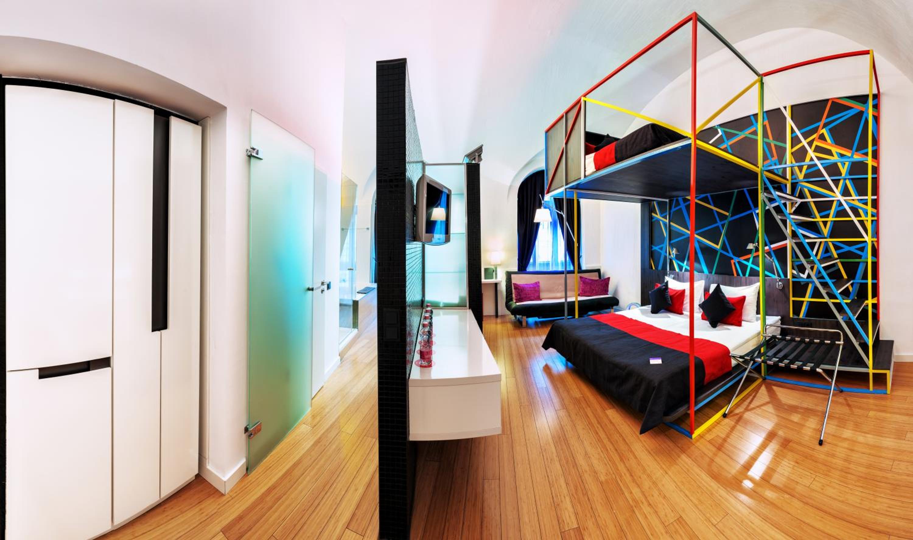 Deluxe Quadruple Room