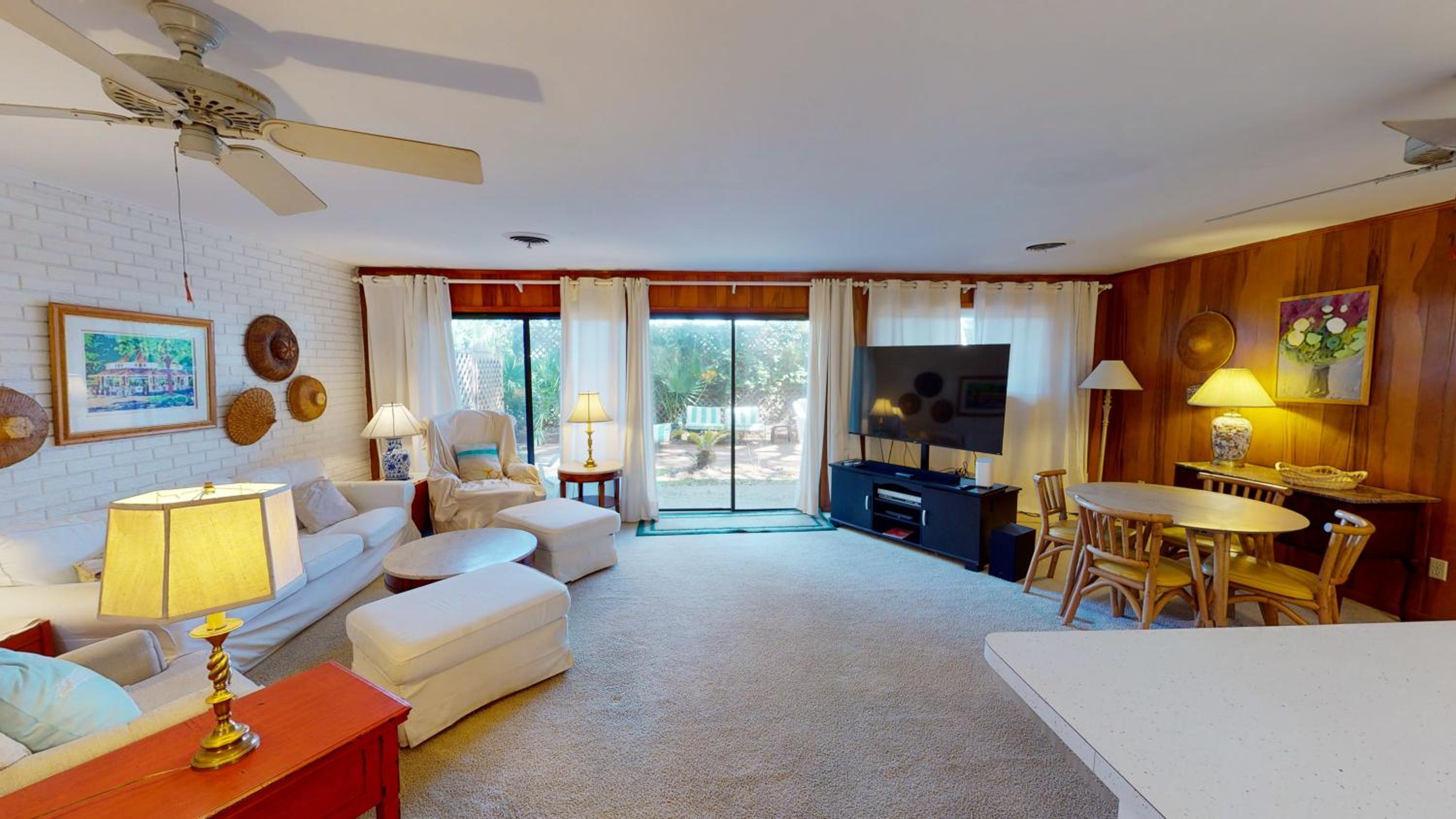 Four-Bedroom Vacation Home photo 1