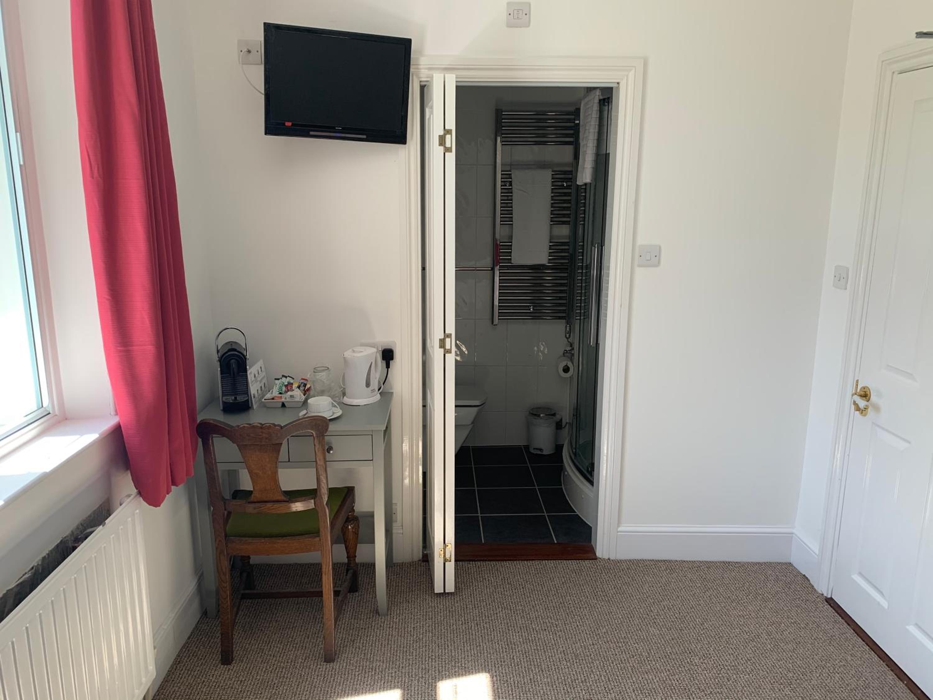 Single Room photo 3