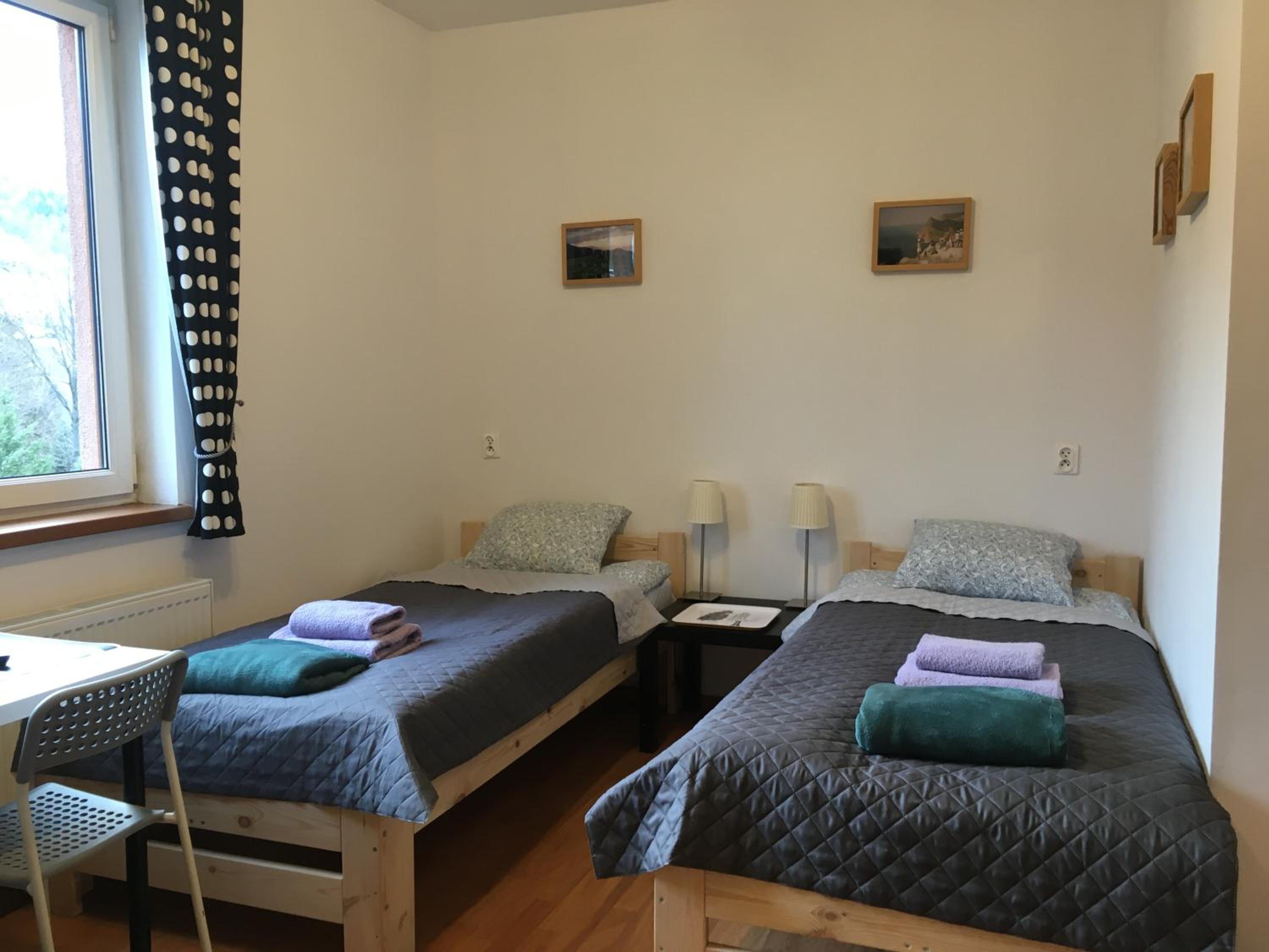 Quadruple Room with Bathroom - Photo 1