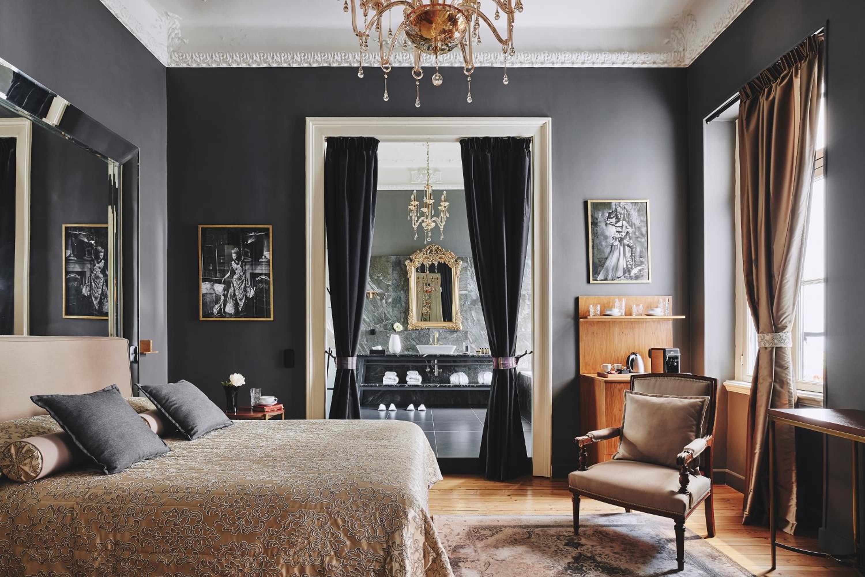 Executive Suite photo 1