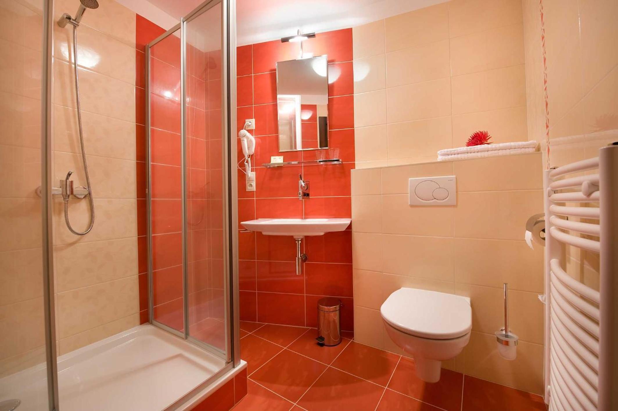Double Room - Photo 10