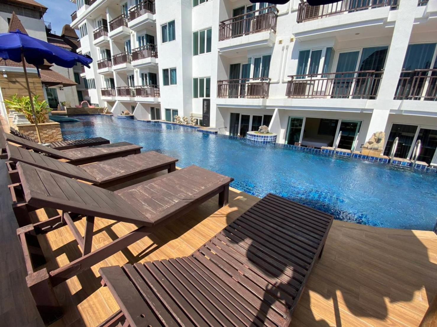 Luxury Suite with Pool Access  - Photo 20