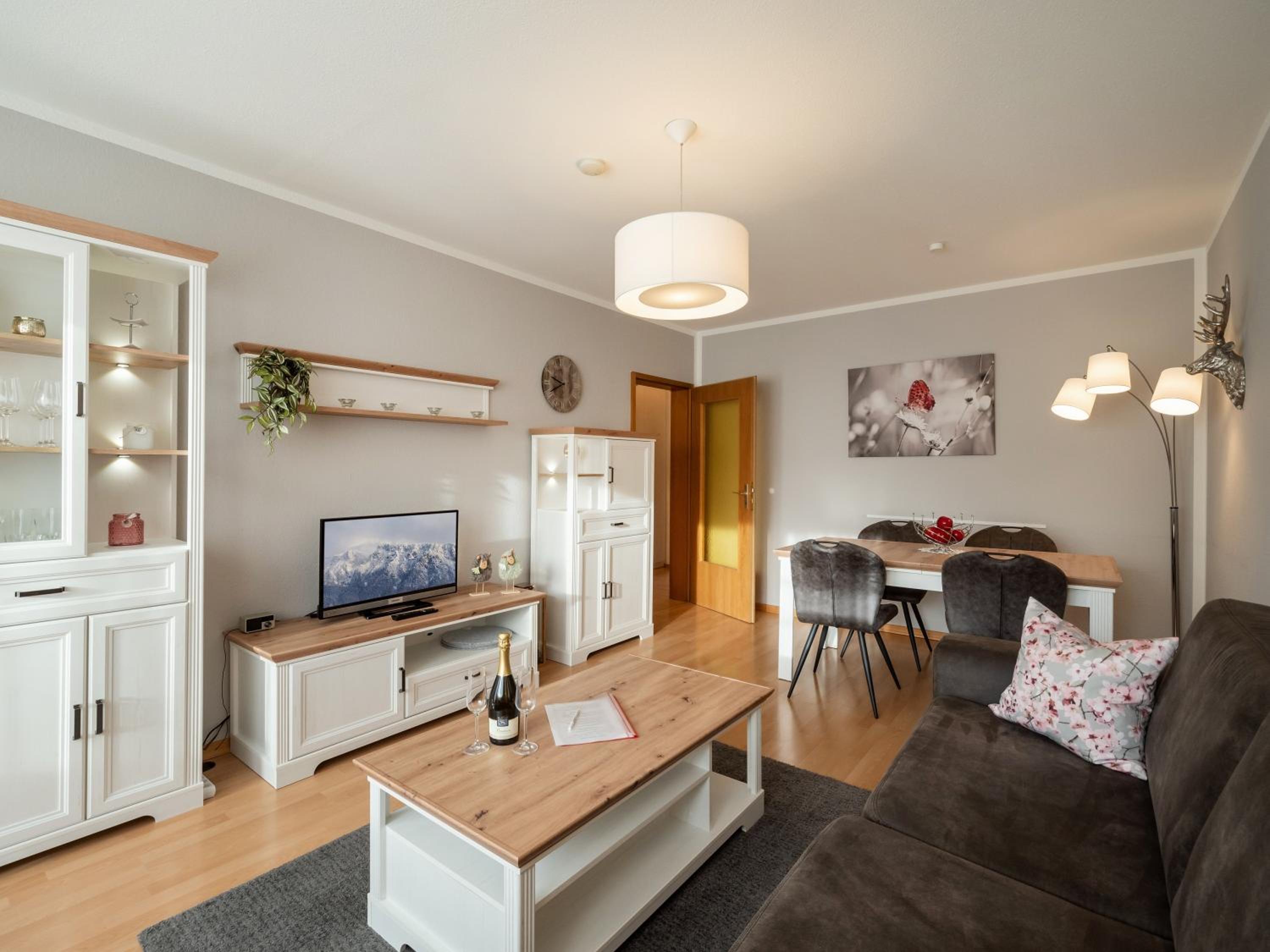 Apartment photo 1