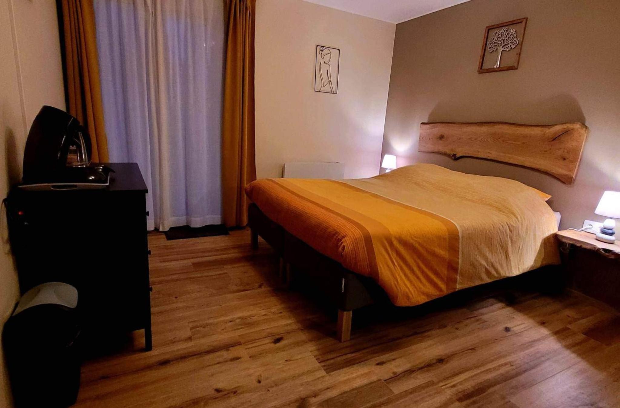 Standard Double Room photo 3