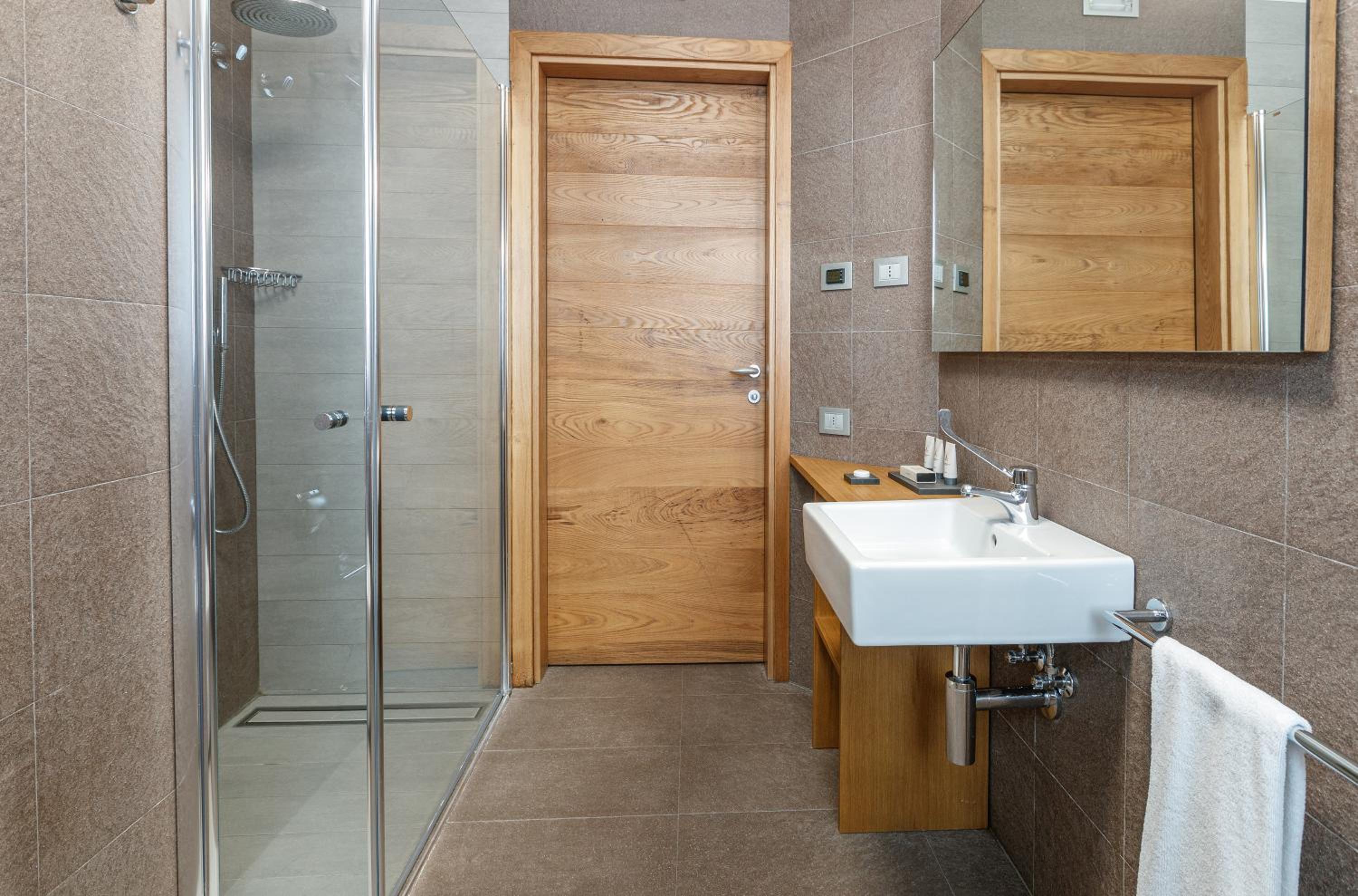 Deluxe Suite - Ground Floor photo 3