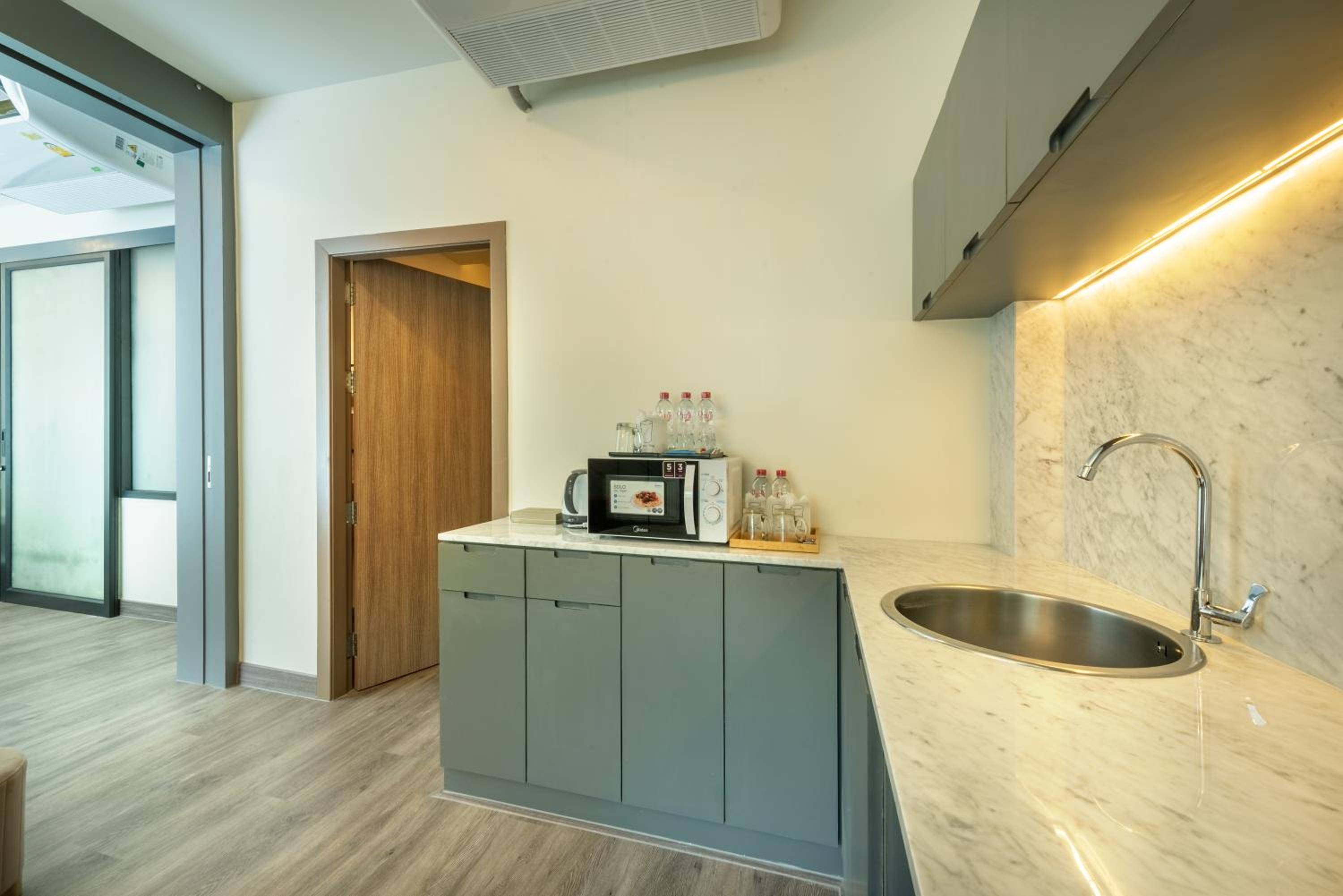 Two-Bedroom Suite photo 2