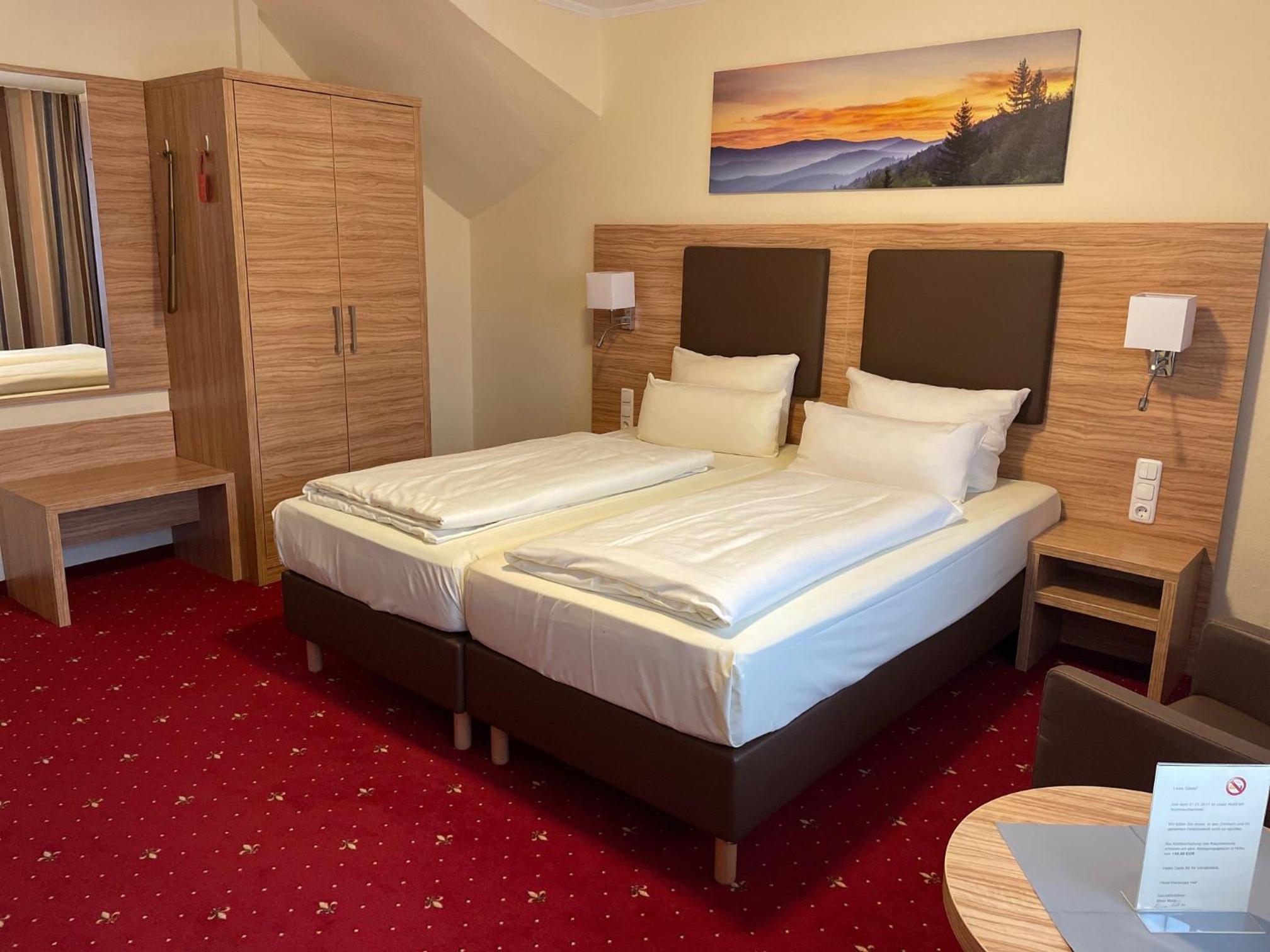 Deluxe Double Room - Photo 11