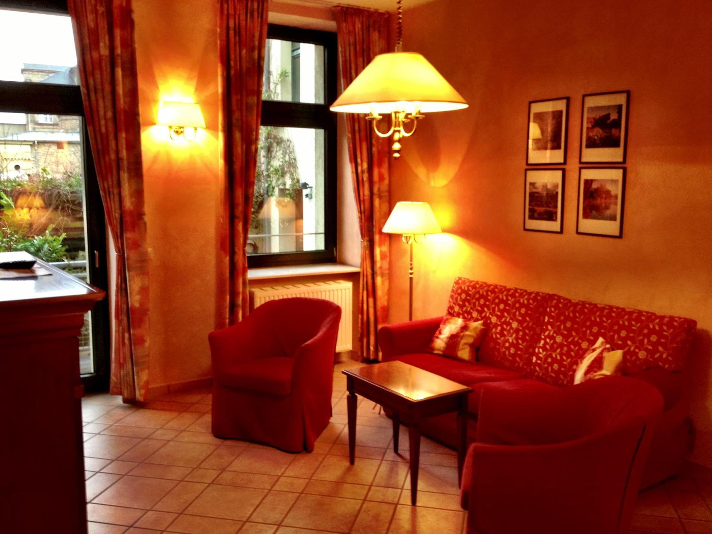 Studio with Balcony - Photo 5