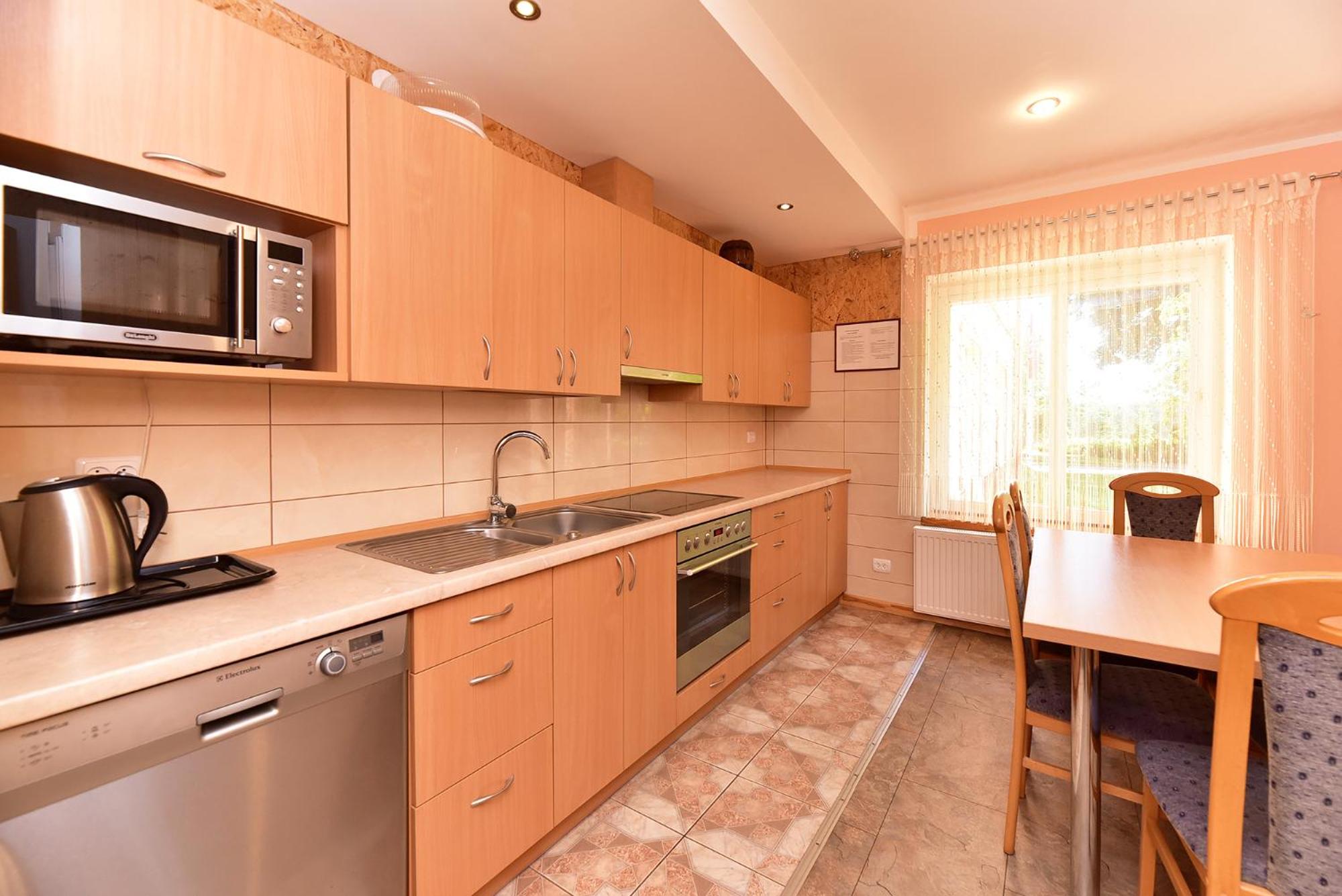 Triple Room with Private External Bathroom - Photo 3