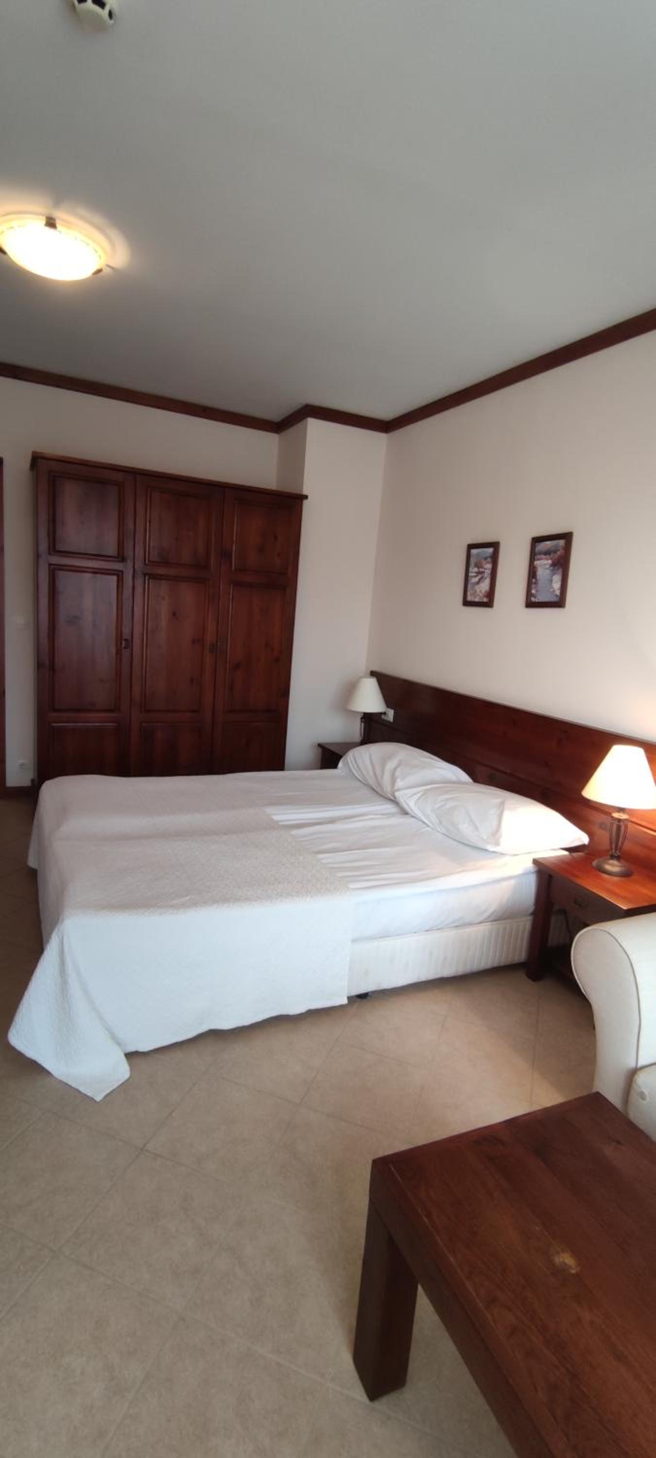 One-Bedroom Apartment - Photo 9