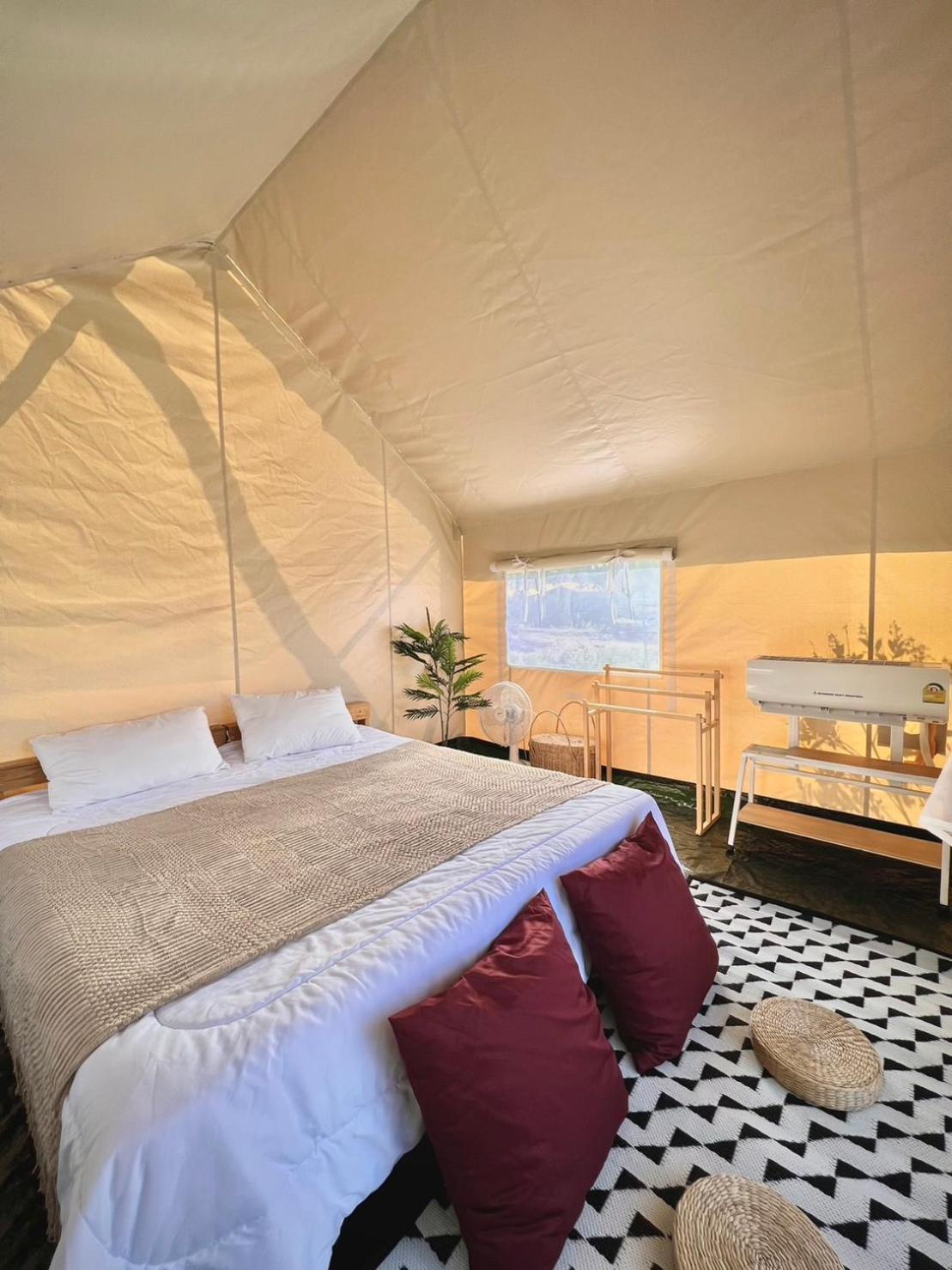 Suite with Terrace - Photo 16