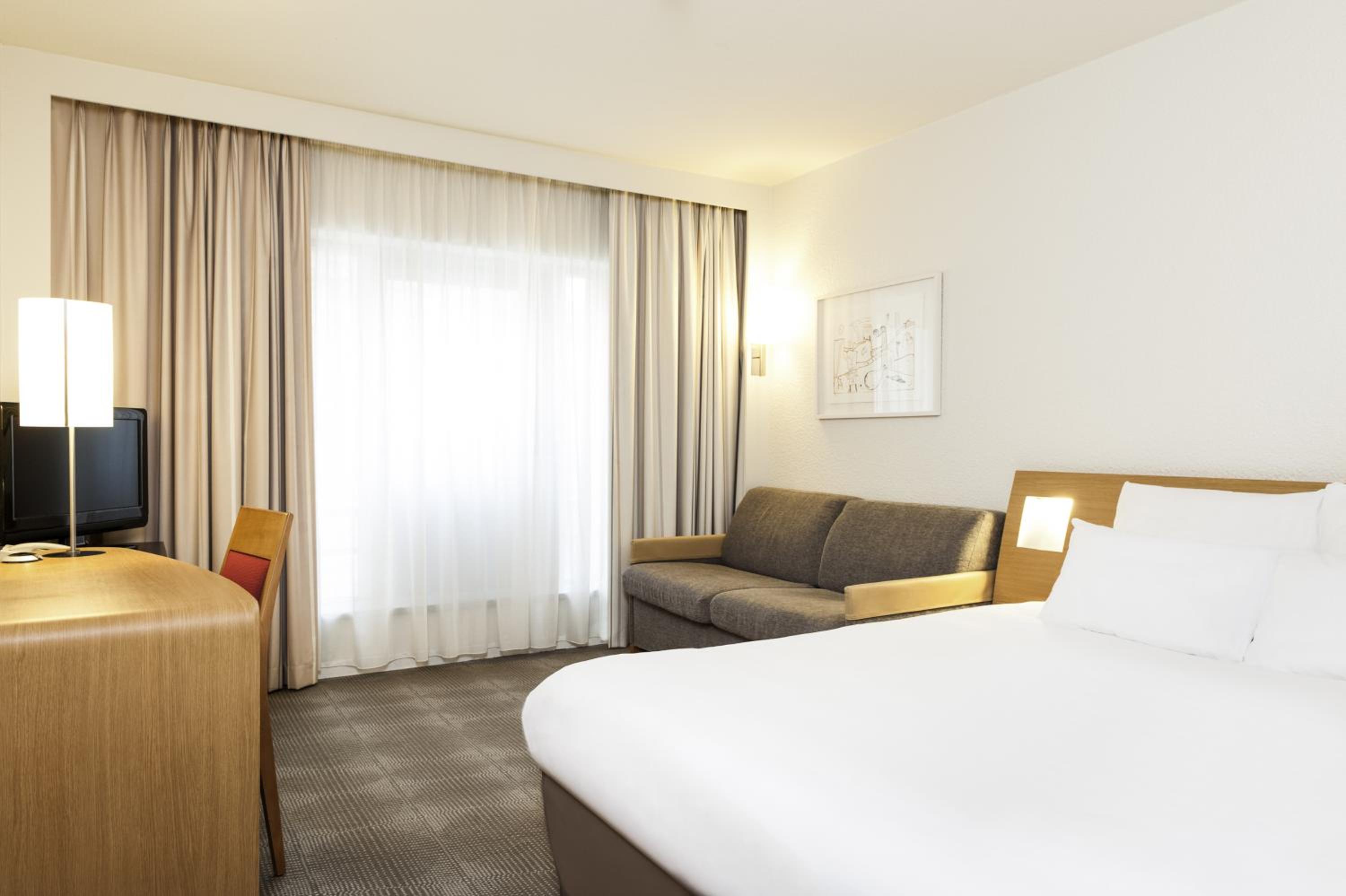 Superior Family Room - One double bed and One double sofa bed - Photo 3