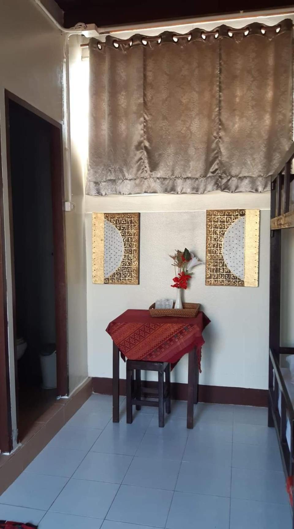 Twin Room with Private Bathroom photo 3