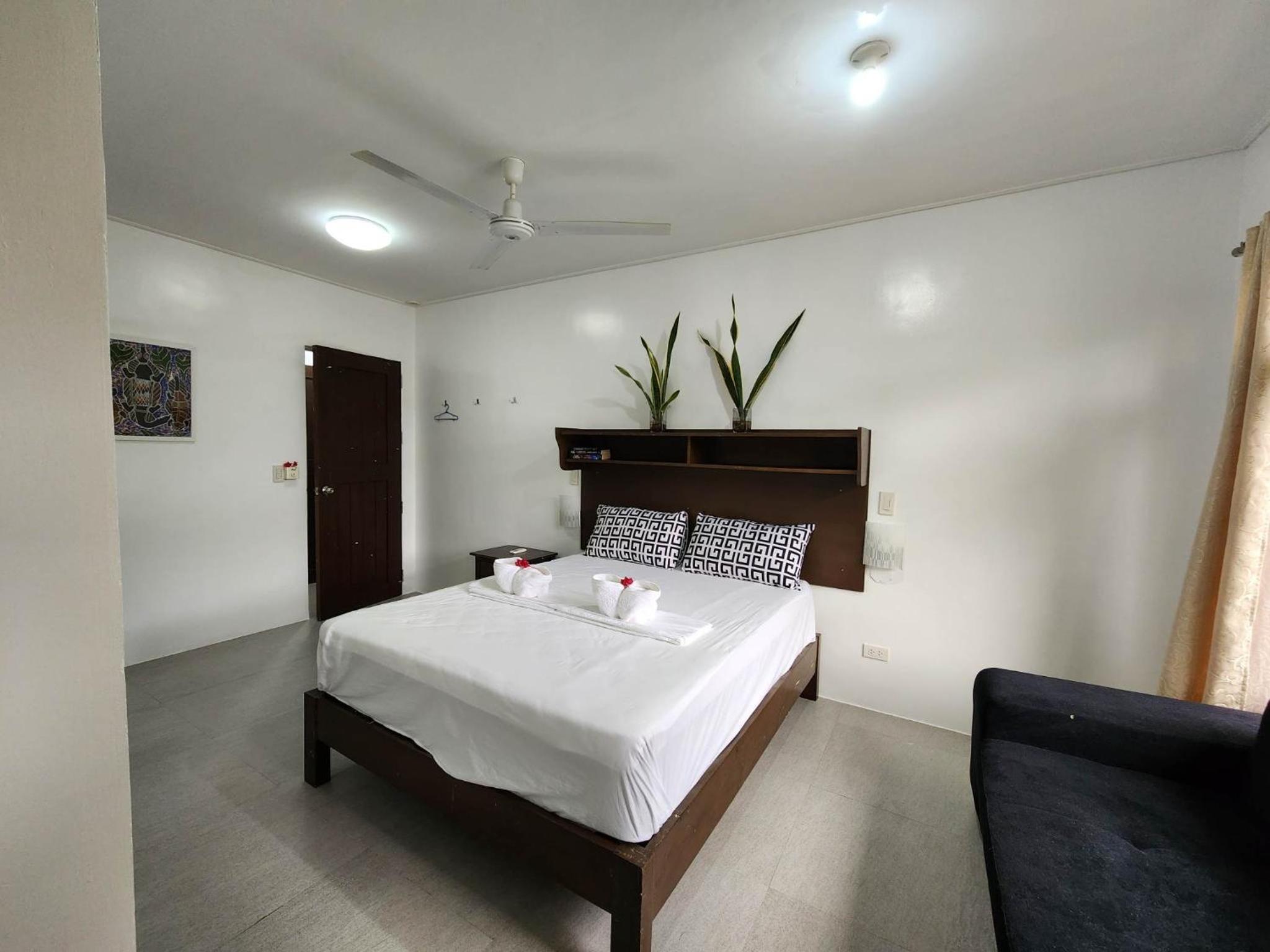 Three-Bedroom Villa photo 1