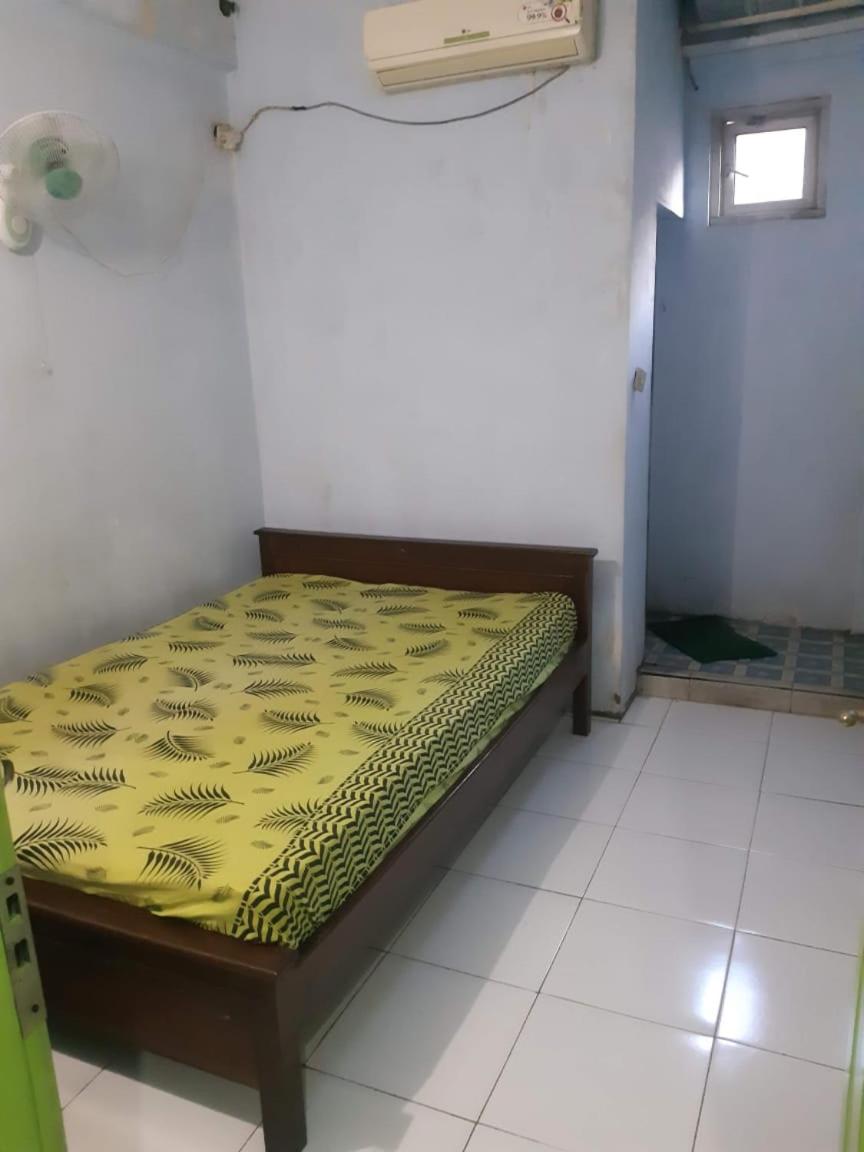 Deluxe Room (2 Adults + 1 Child)