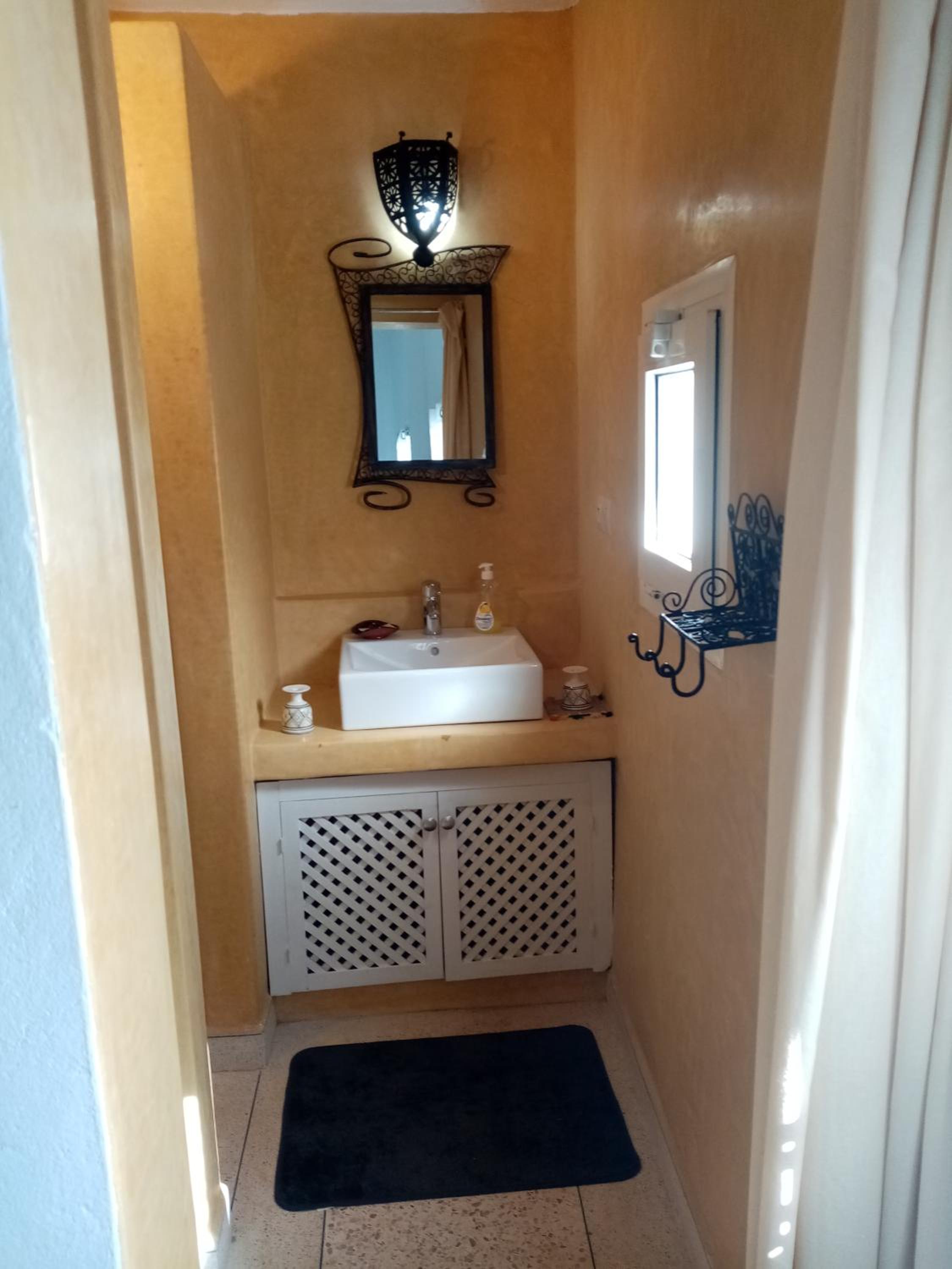 Standard Twin Room photo 3