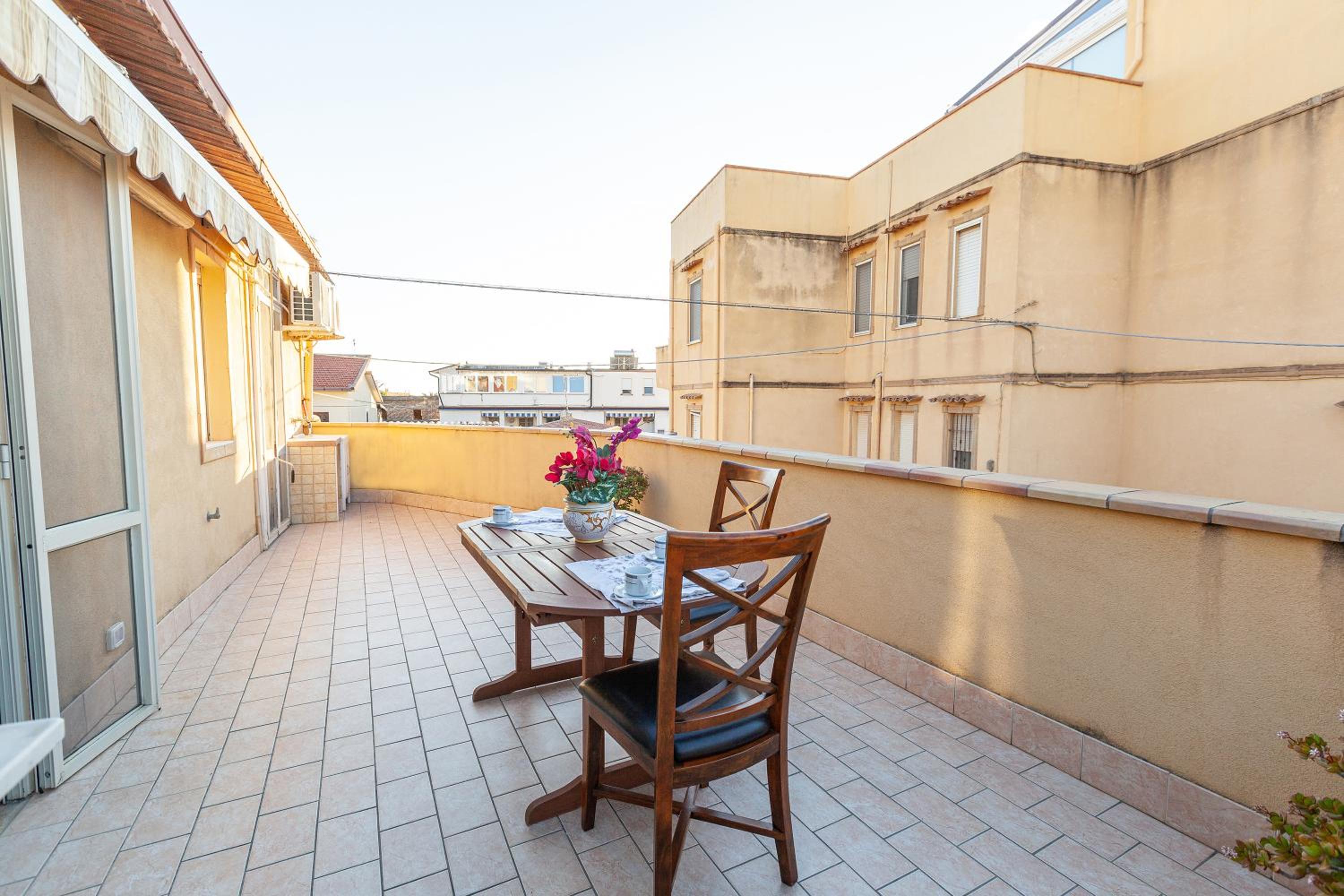 Deluxe Apartment with Terrace photo 3