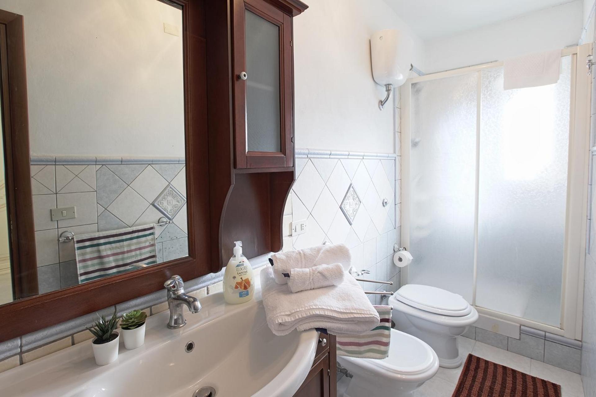 Two-Bedroom Apartment - Ground Floor photo 2