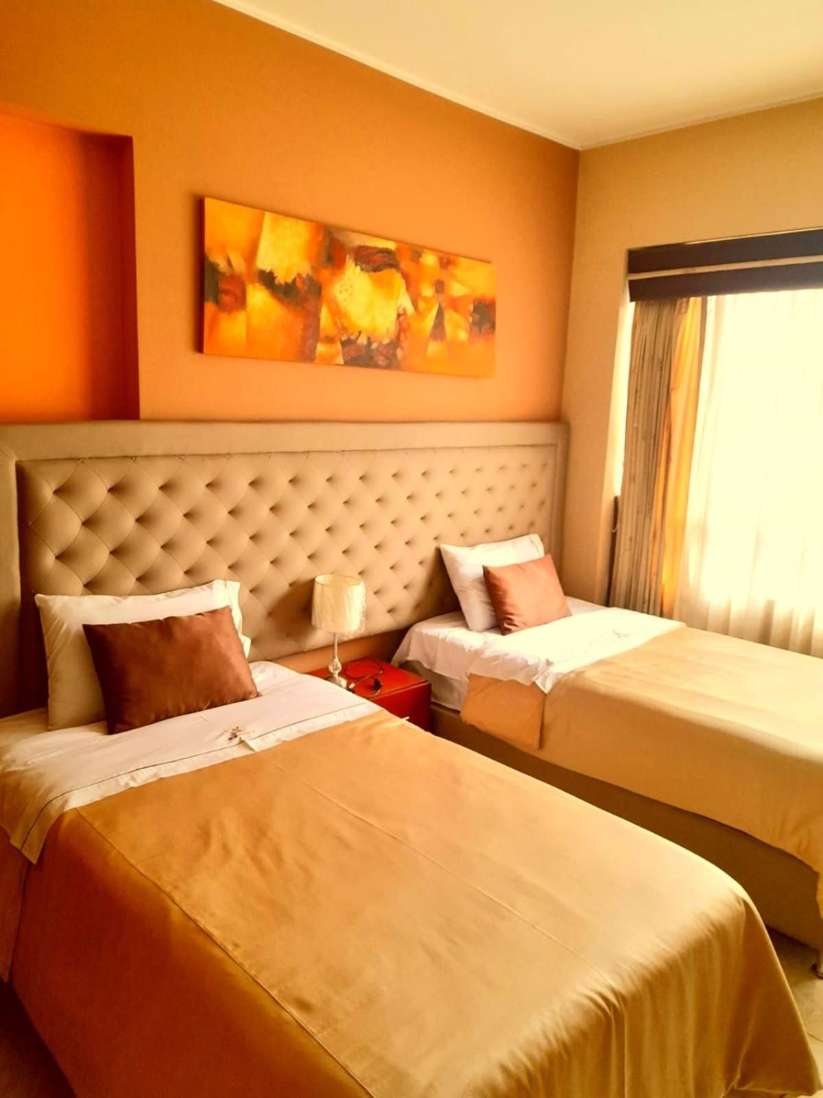 Basic Twin Room photo 1