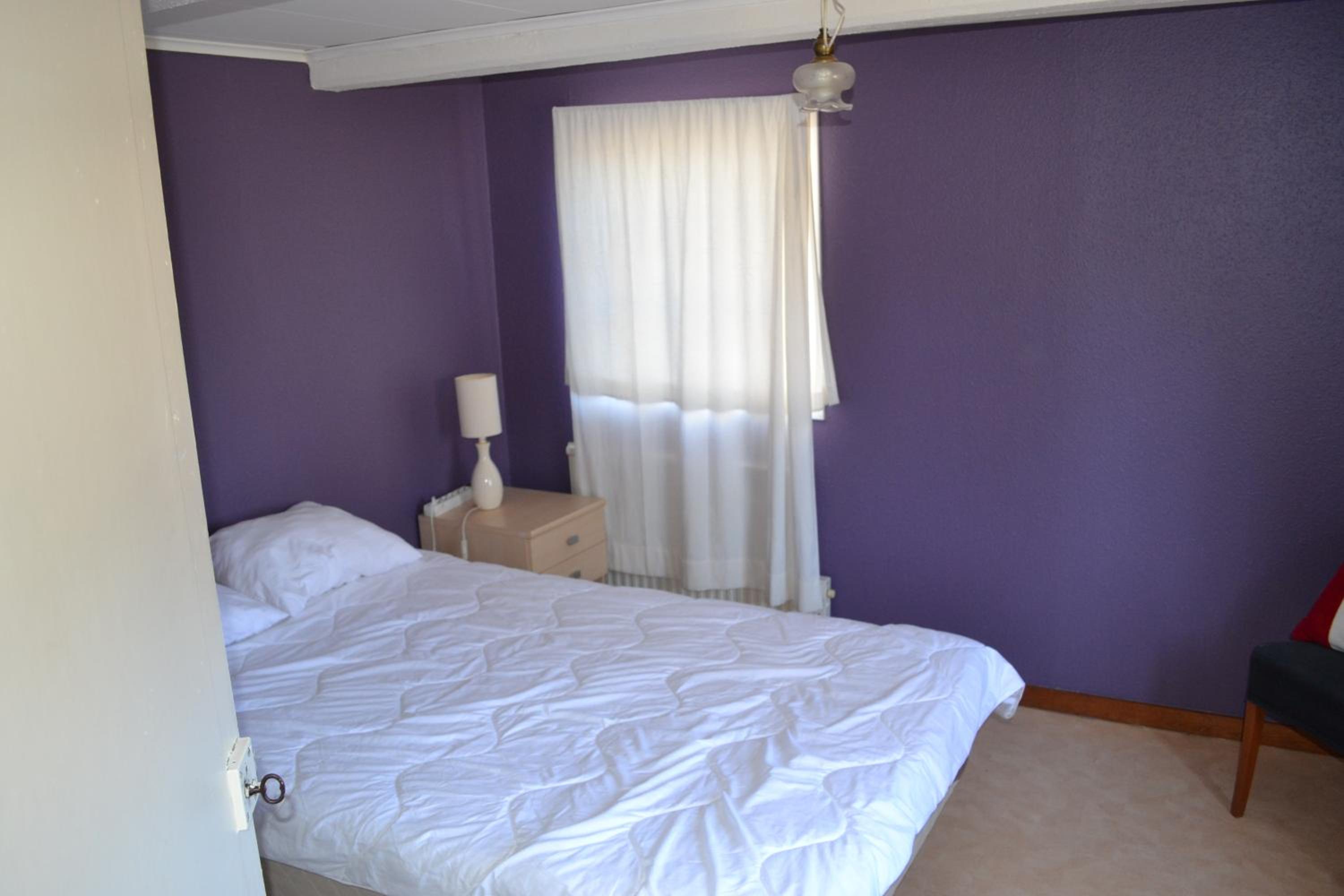 Three-Bedroom House - Photo 7