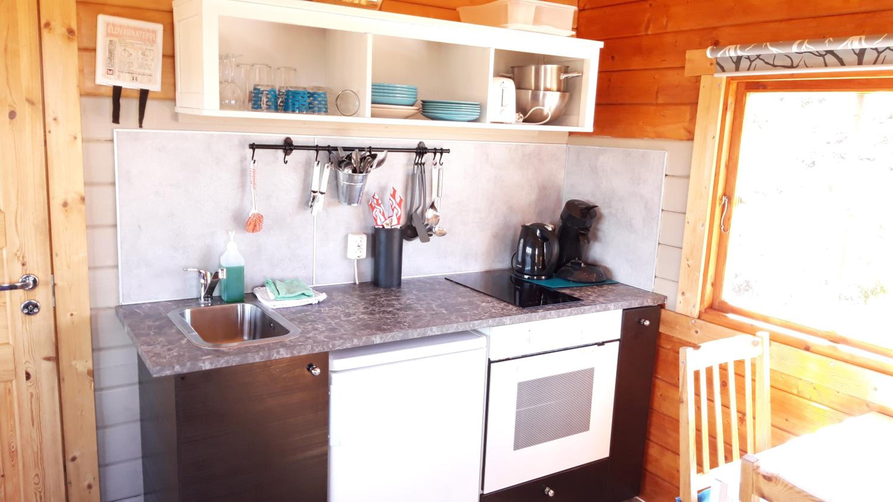One-Bedroom House - Photo 3