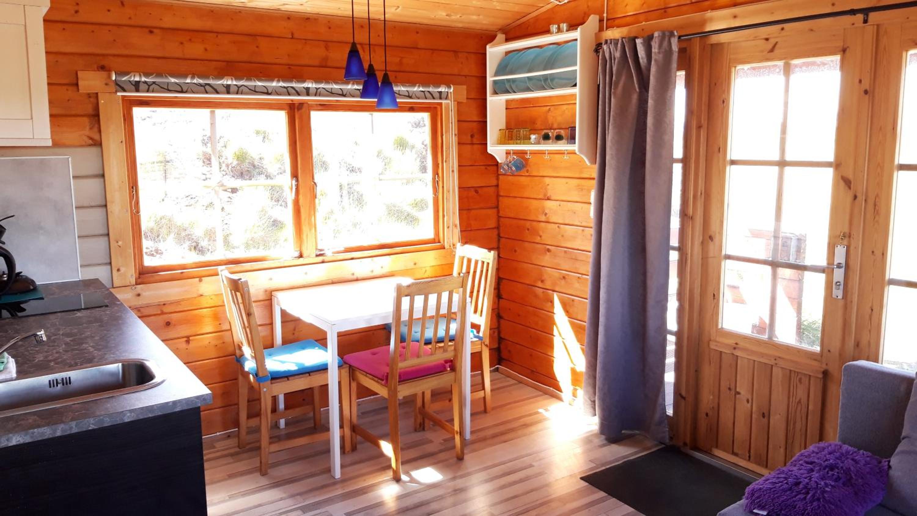 One-Bedroom House - Photo 7