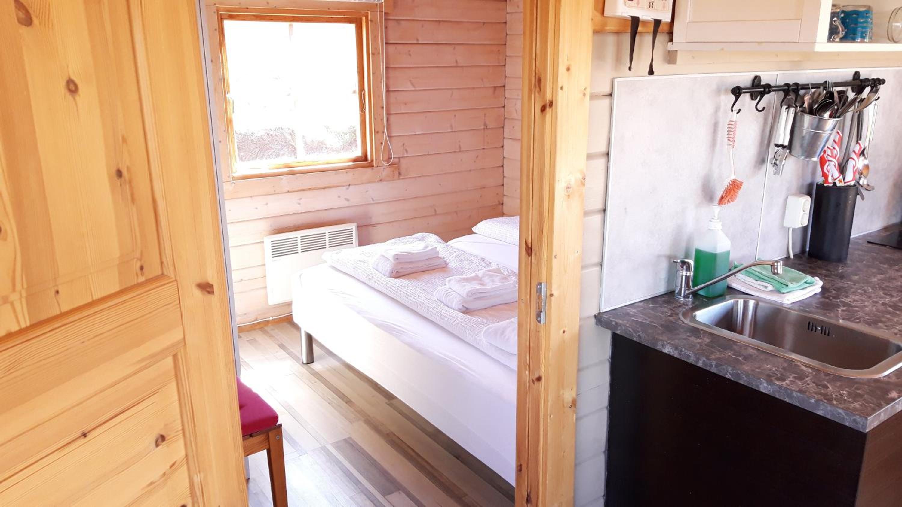 One-Bedroom House - Photo 20