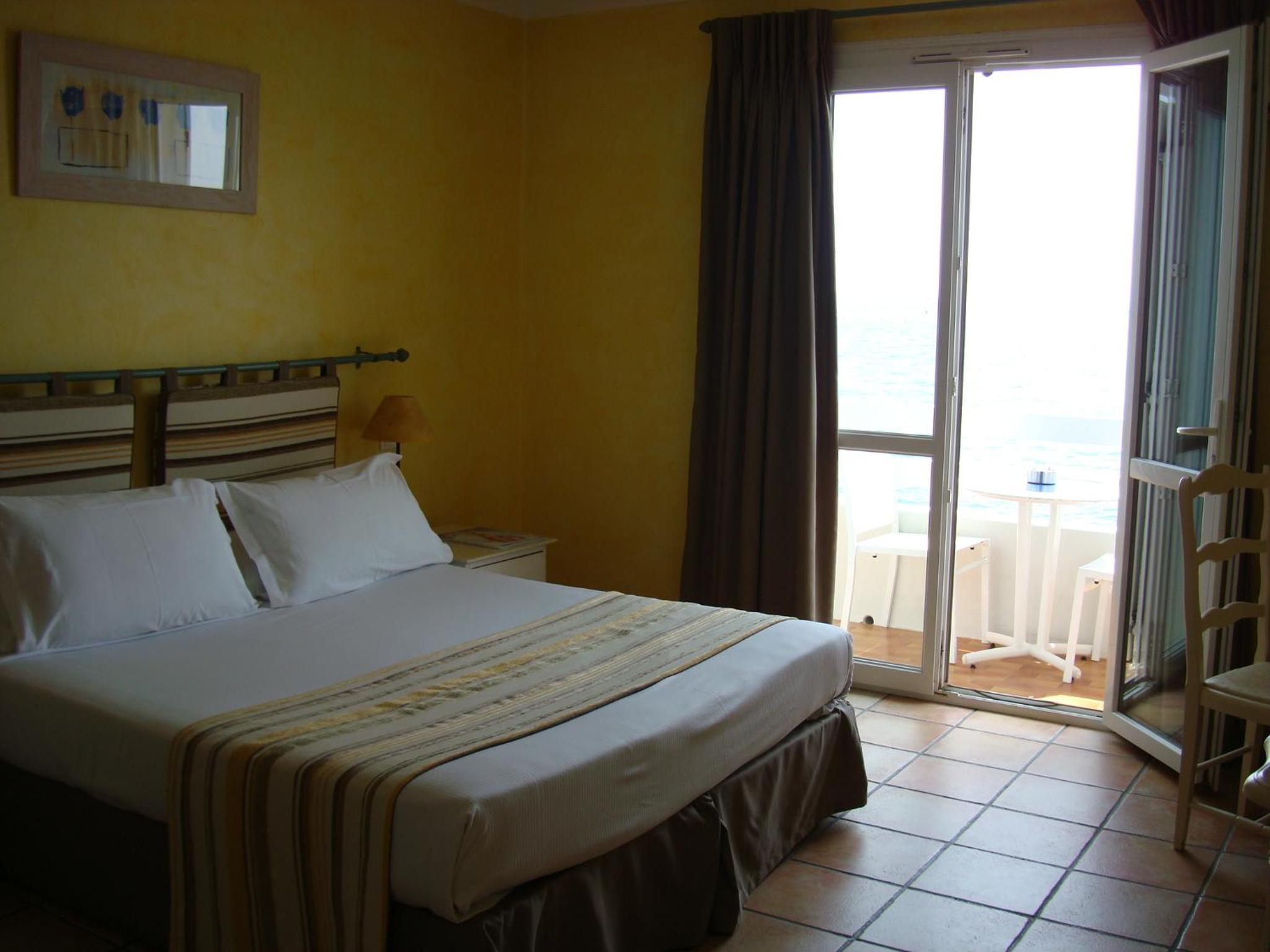 Prestige Room with Balcony and Sea View - Photo 1