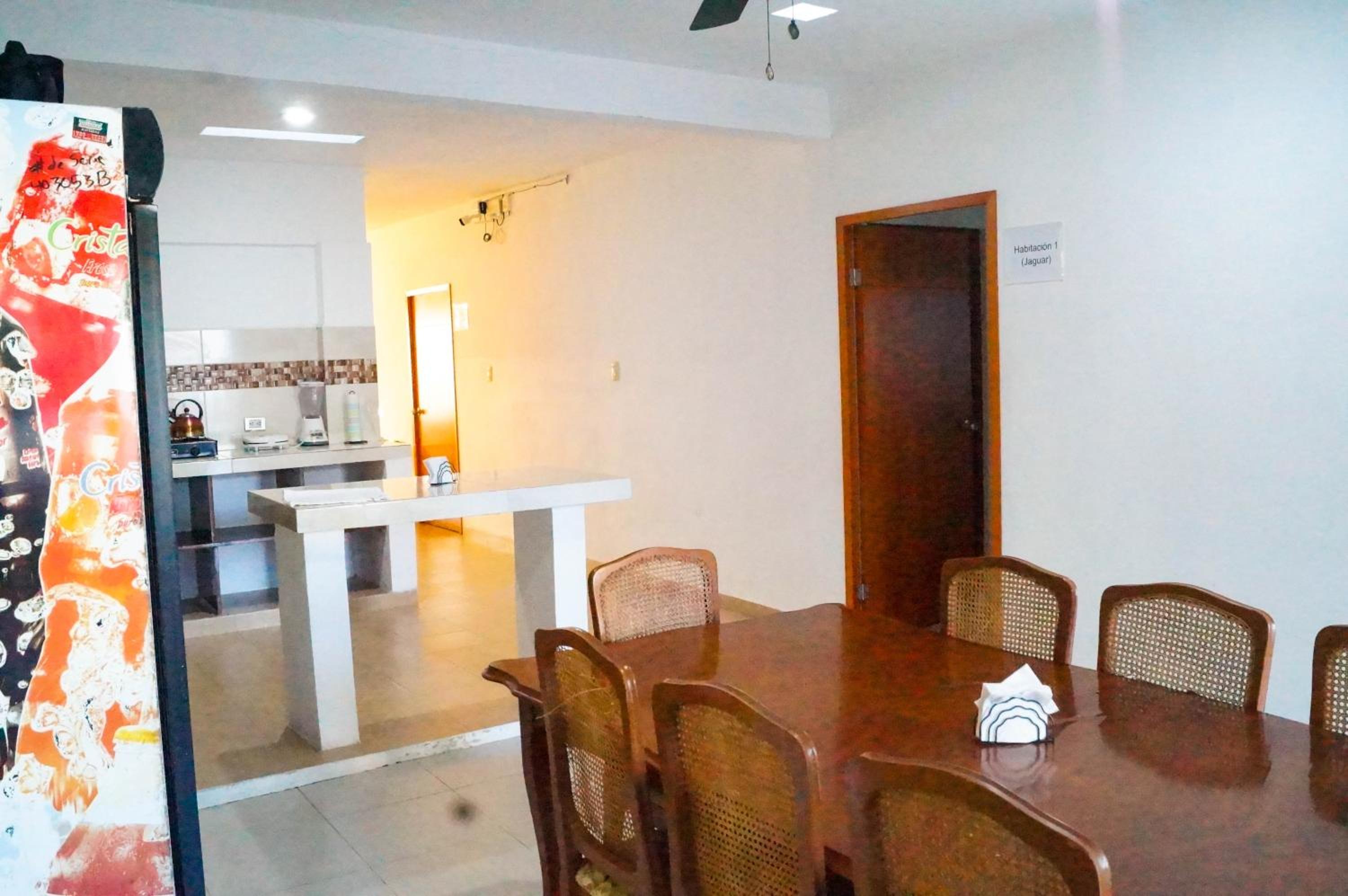 Twin Room with Private Bathroom - Photo 13